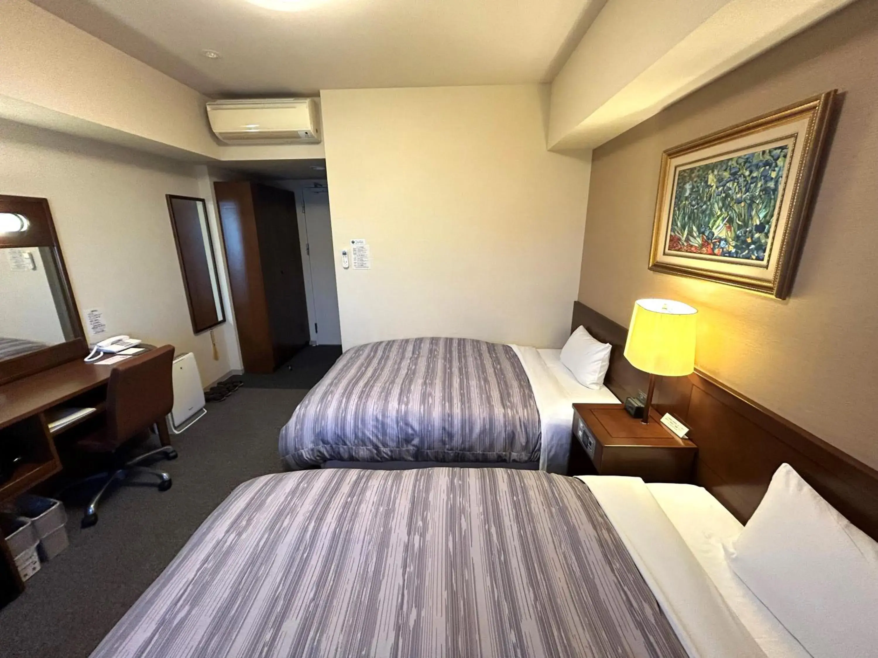 Twin Room - single occupancy - Non-Smoking in Hotel Route-Inn Shiojiri Twin Room - single occupancy - Non-Smoking in Hotel Route-Inn Shiojiri