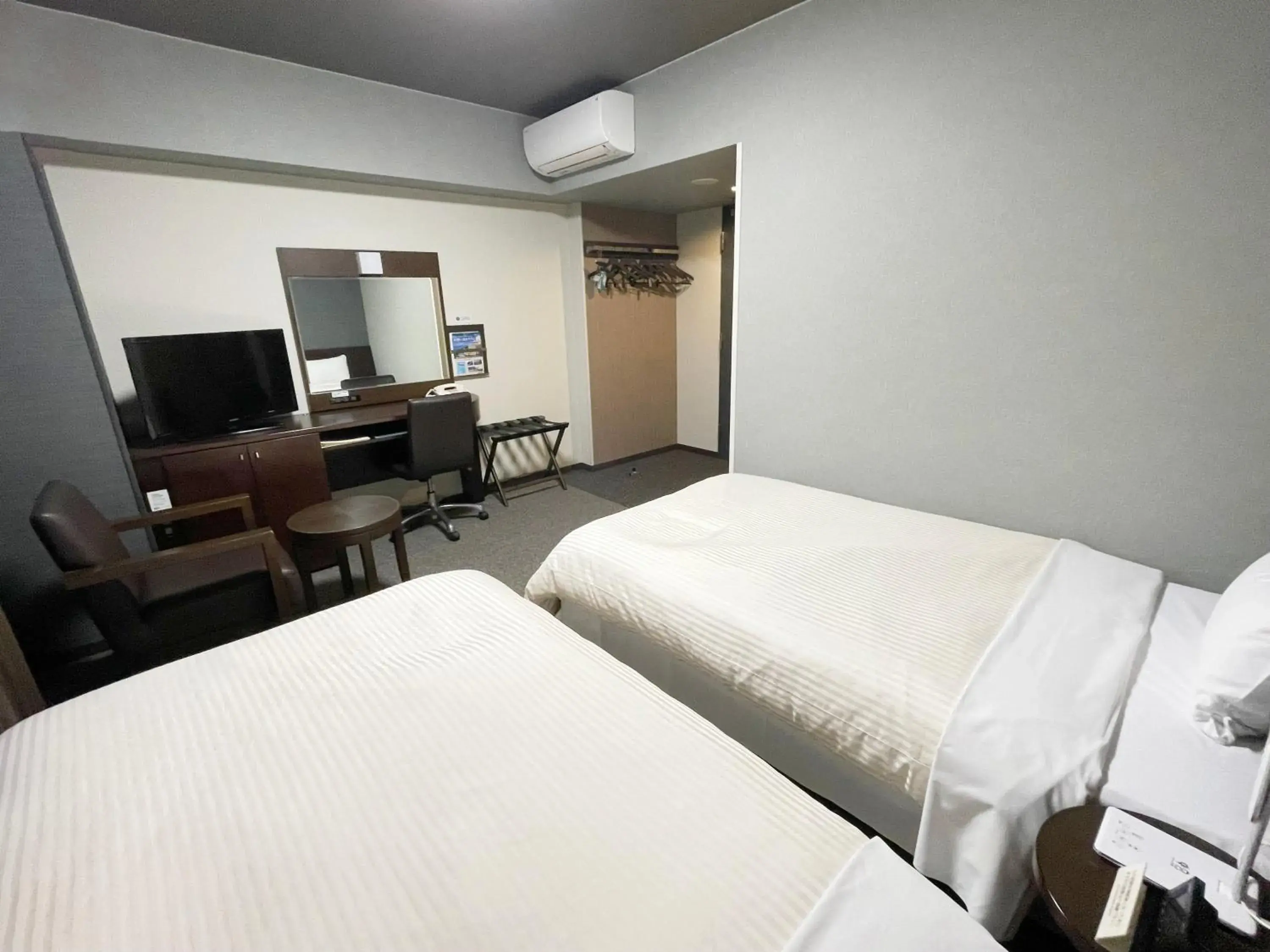 Comfort Twin Room - single occupancy - Non-Smoking in Hotel Route-Inn Dai-ni Ashikaga Comfort Twin Room - single occupancy - Non-Smoking in Hotel Route-Inn Dai-ni Ashikaga