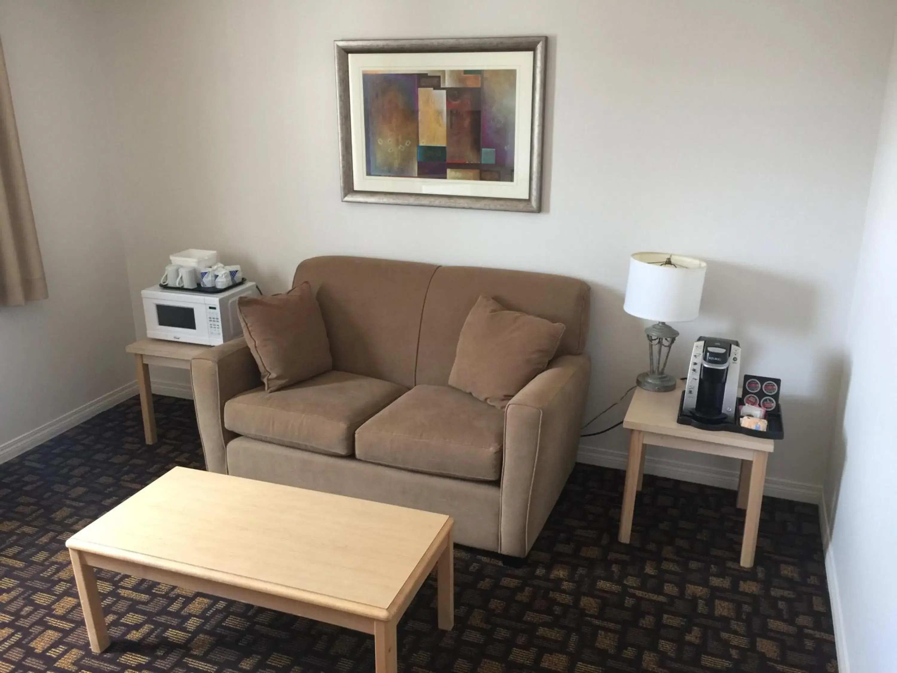 Superior Suite in Coronet Hotel Superior Suite in Coronet Hotel