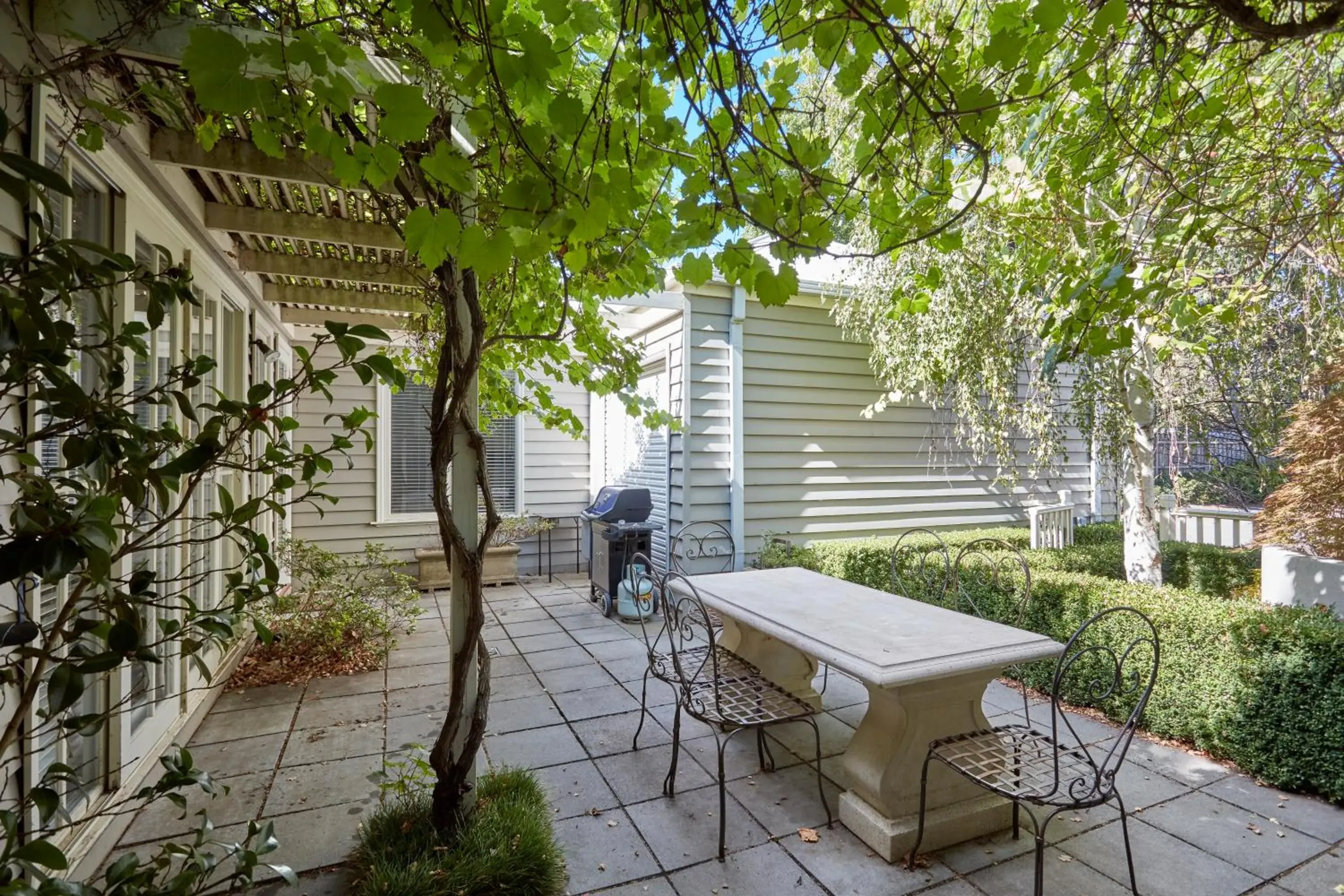 Two-Bedroom House in Mews Cottages Two-Bedroom House in Mews Cottages