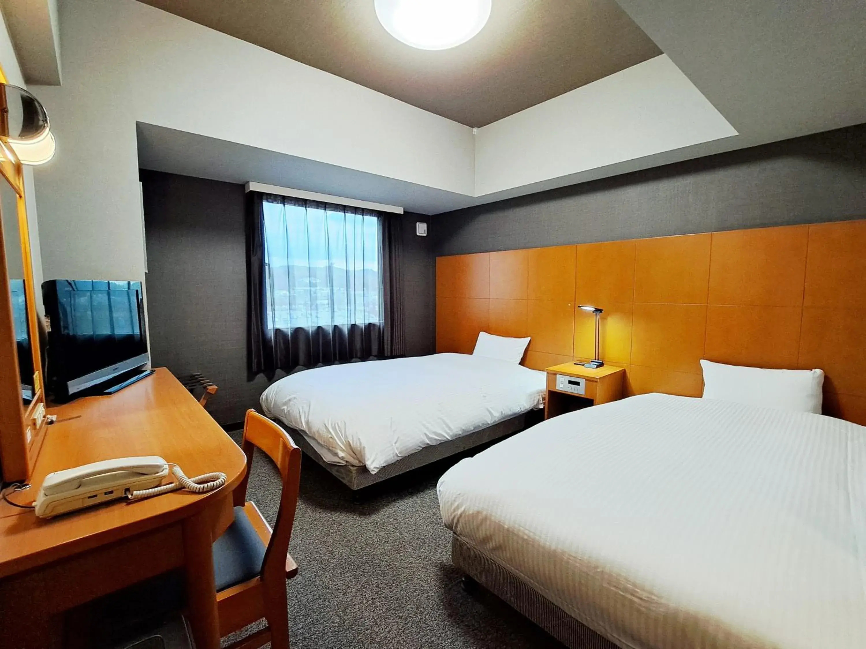 Twin Room - single occupancy - Smoking in Hotel Route-Inn Shinjyo Ekimae Twin Room - single occupancy - Smoking in Hotel Route-Inn Shinjyo Ekimae