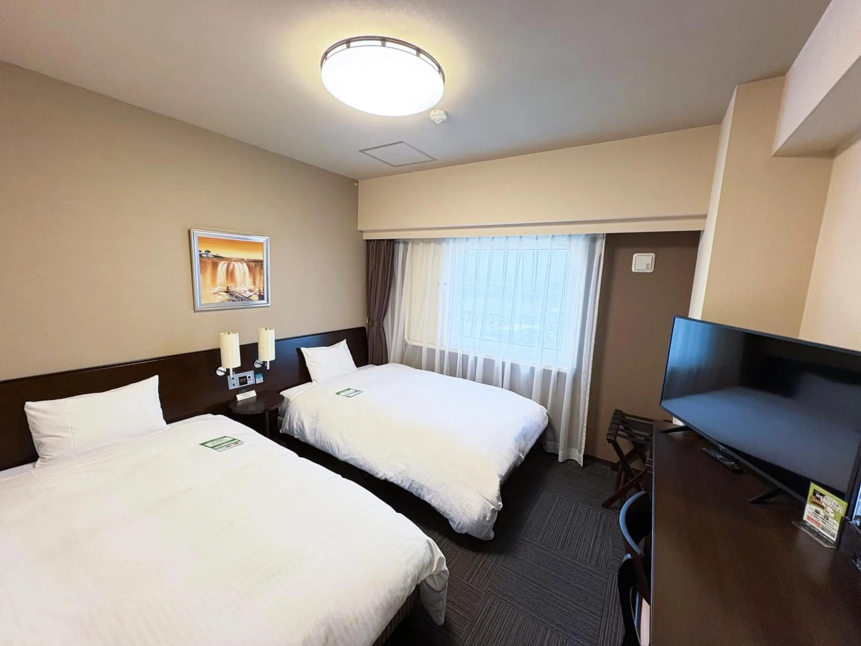 Comfort Twin Room -Smoking - single occupancy in Hotel Route-Inn Tsuruoka Ekimae Comfort Twin Room -Smoking - single occupancy in Hotel Route-Inn Tsuruoka Ekimae
