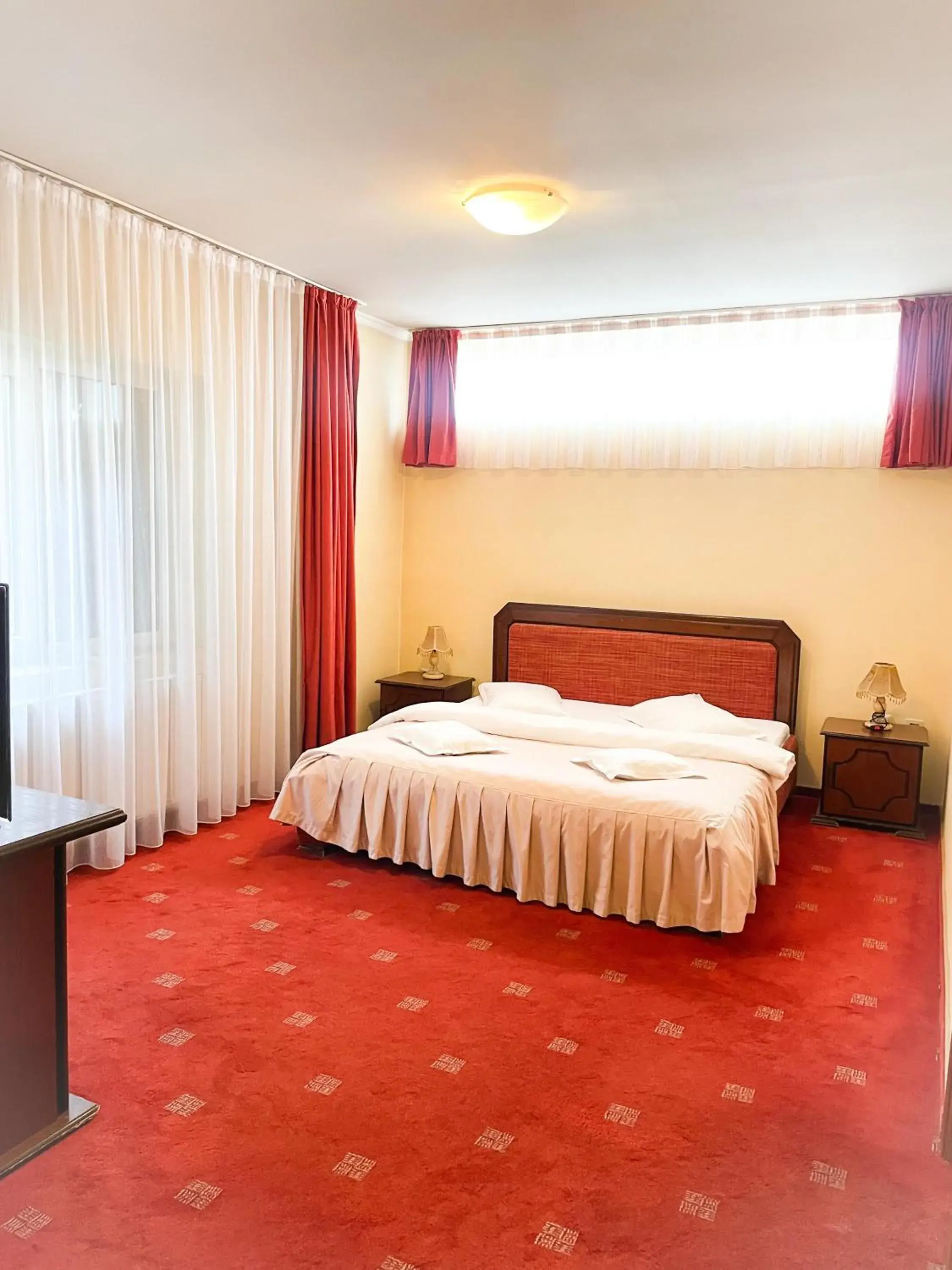 Economy Single Room in Hotel Premier Economy Single Room in Hotel Premier