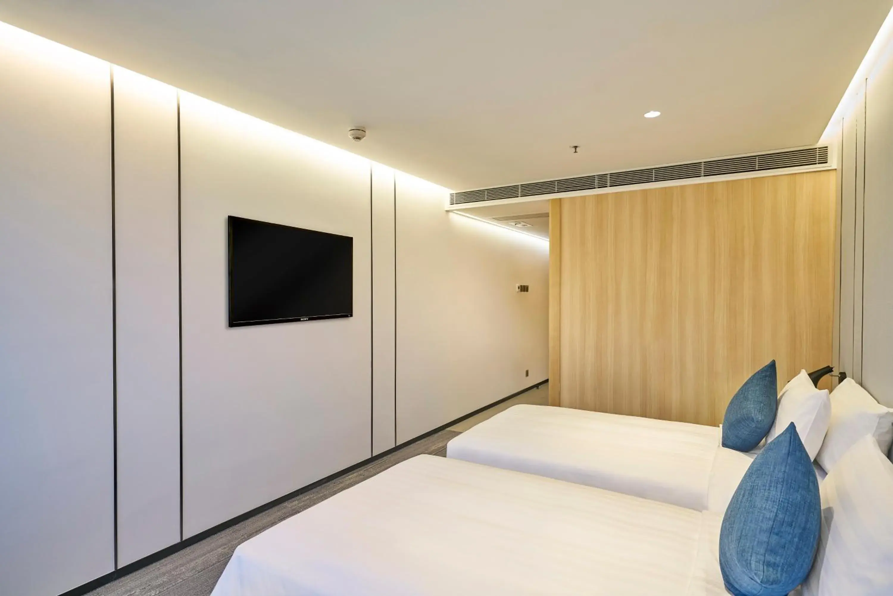 COZi Deluxe Twin in Hotel COZi Oasis COZi Deluxe Twin in Hotel COZi Oasis