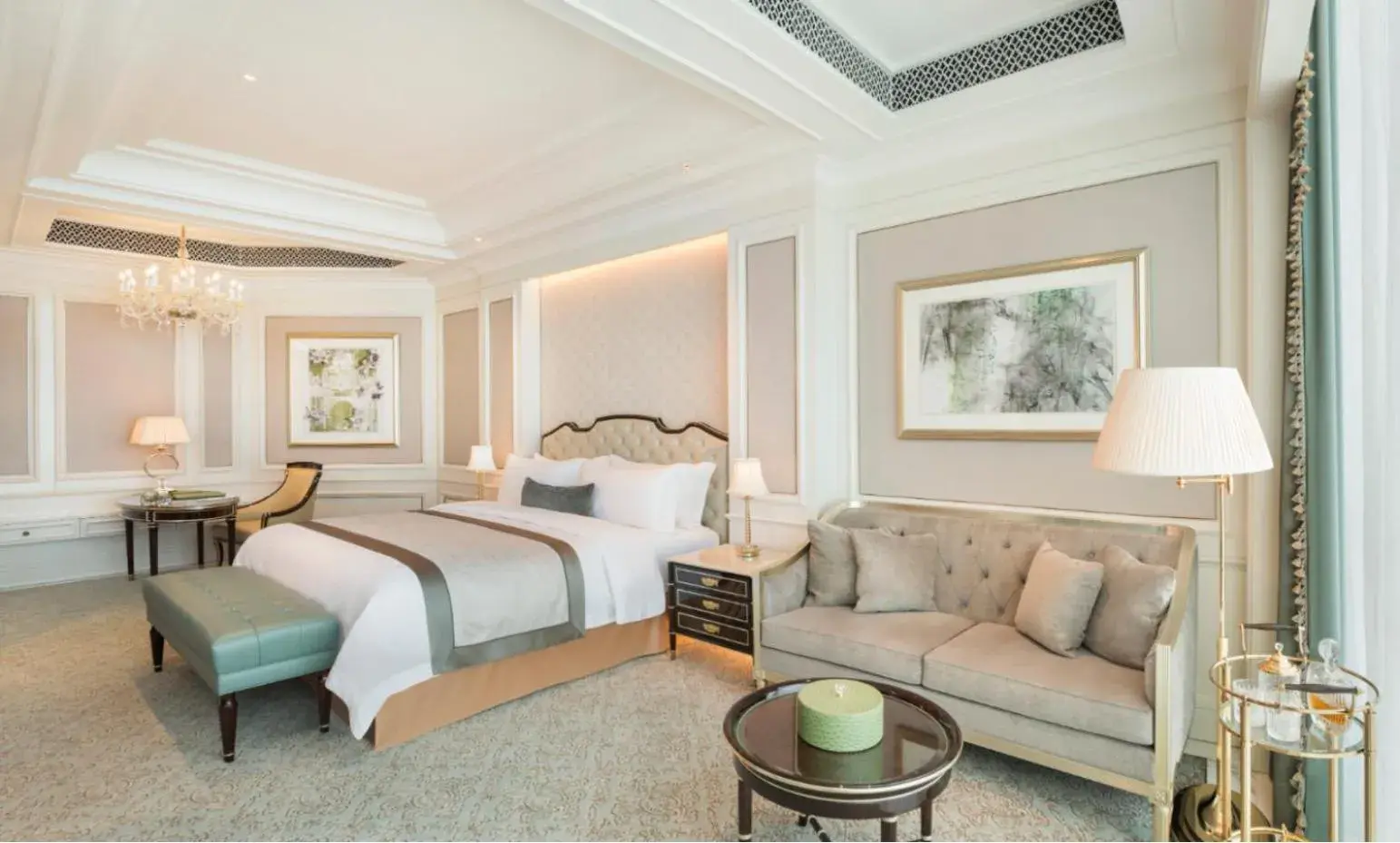 Shizimen River View, Guest room, 1 King, River view in The St. Regis Zhuhai Shizimen River View, Guest room, 1 King, River view in The St. Regis Zhuhai