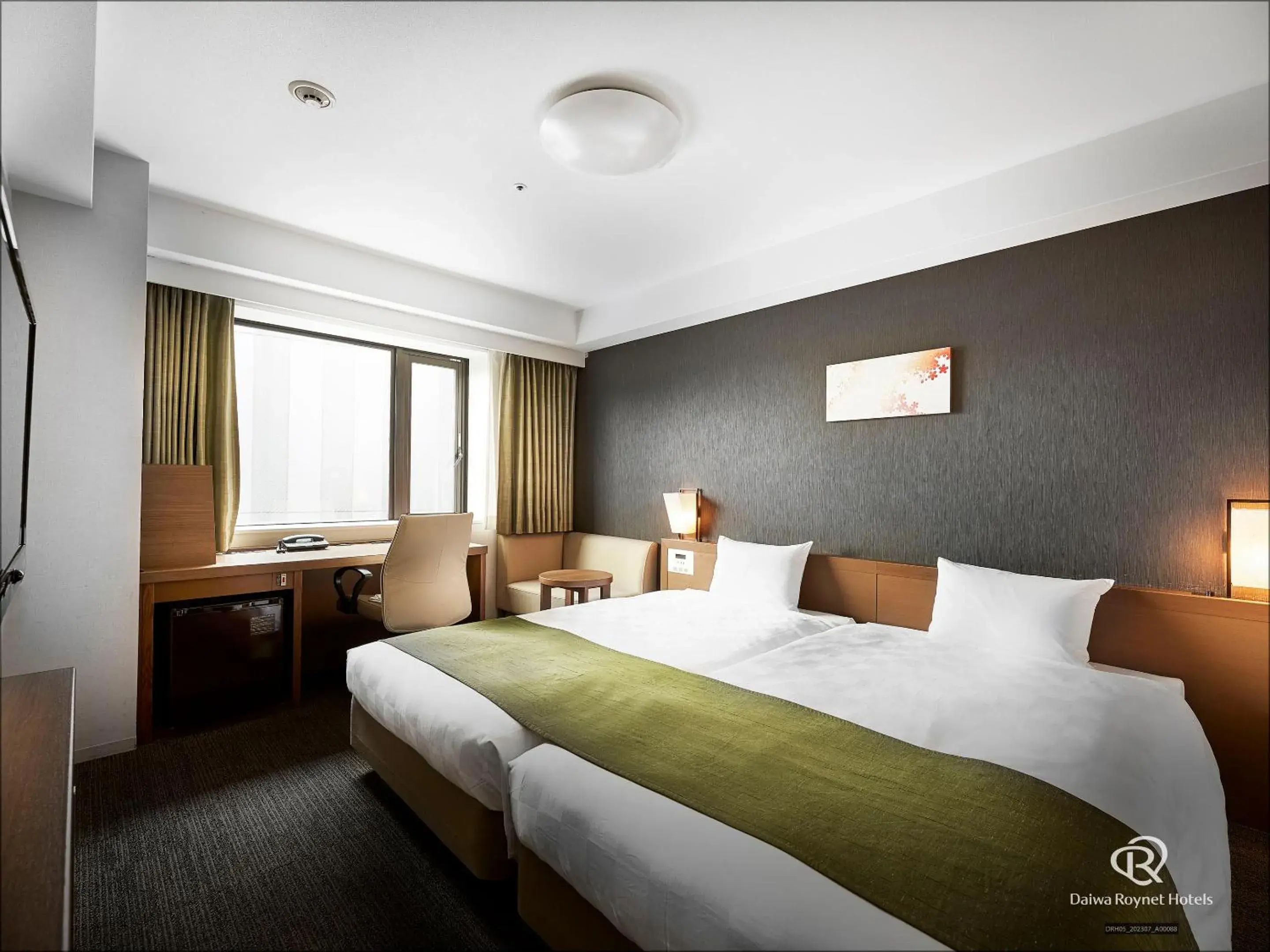 Hollywood Twin Room - Smoking in Daiwa Roynet Hotel Kyoto Shijo Karasuma Hollywood Twin Room - Smoking in Daiwa Roynet Hotel Kyoto Shijo Karasuma