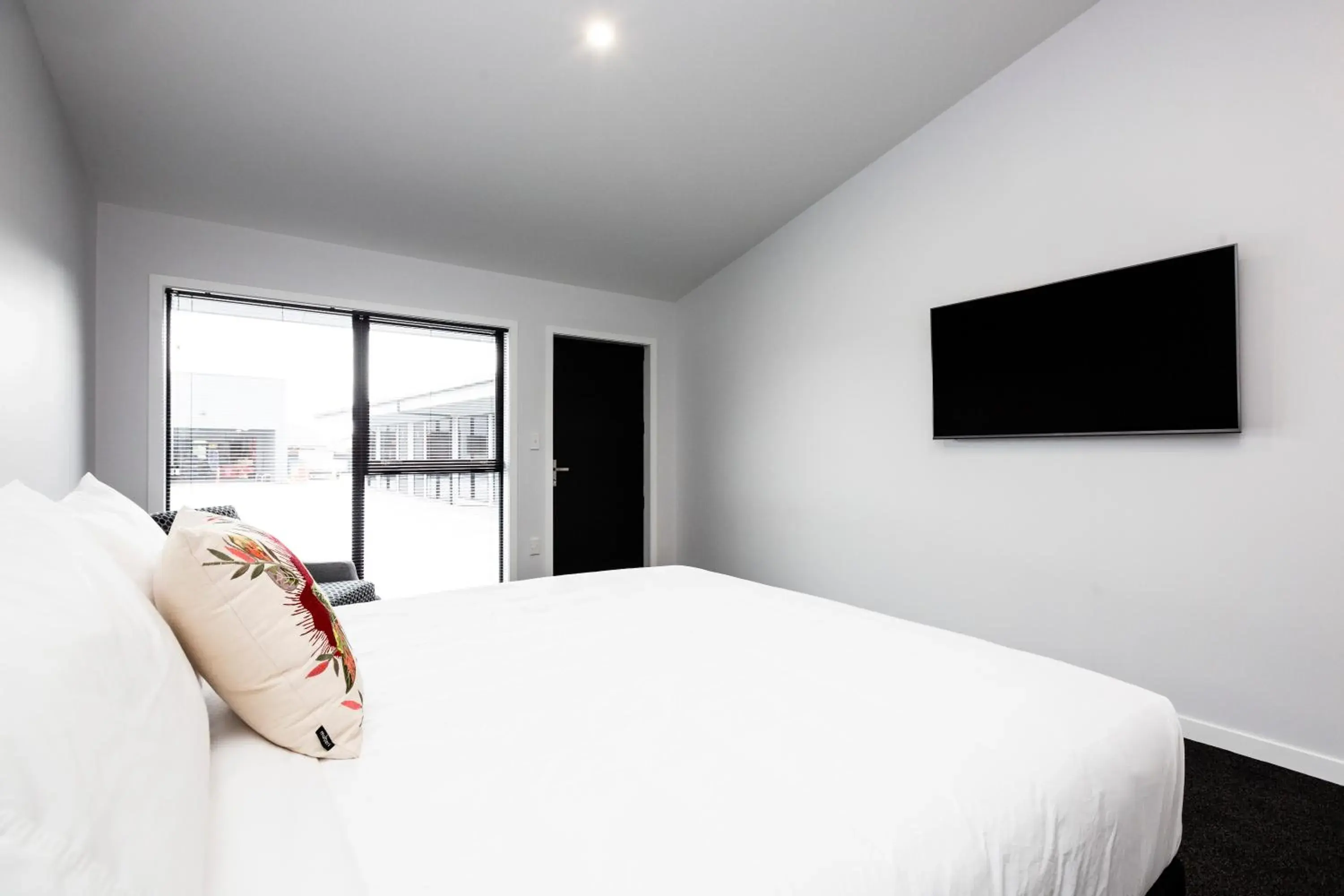 Studio - Disability Access in Zachary's Motel Studio - Disability Access in Zachary's Motel