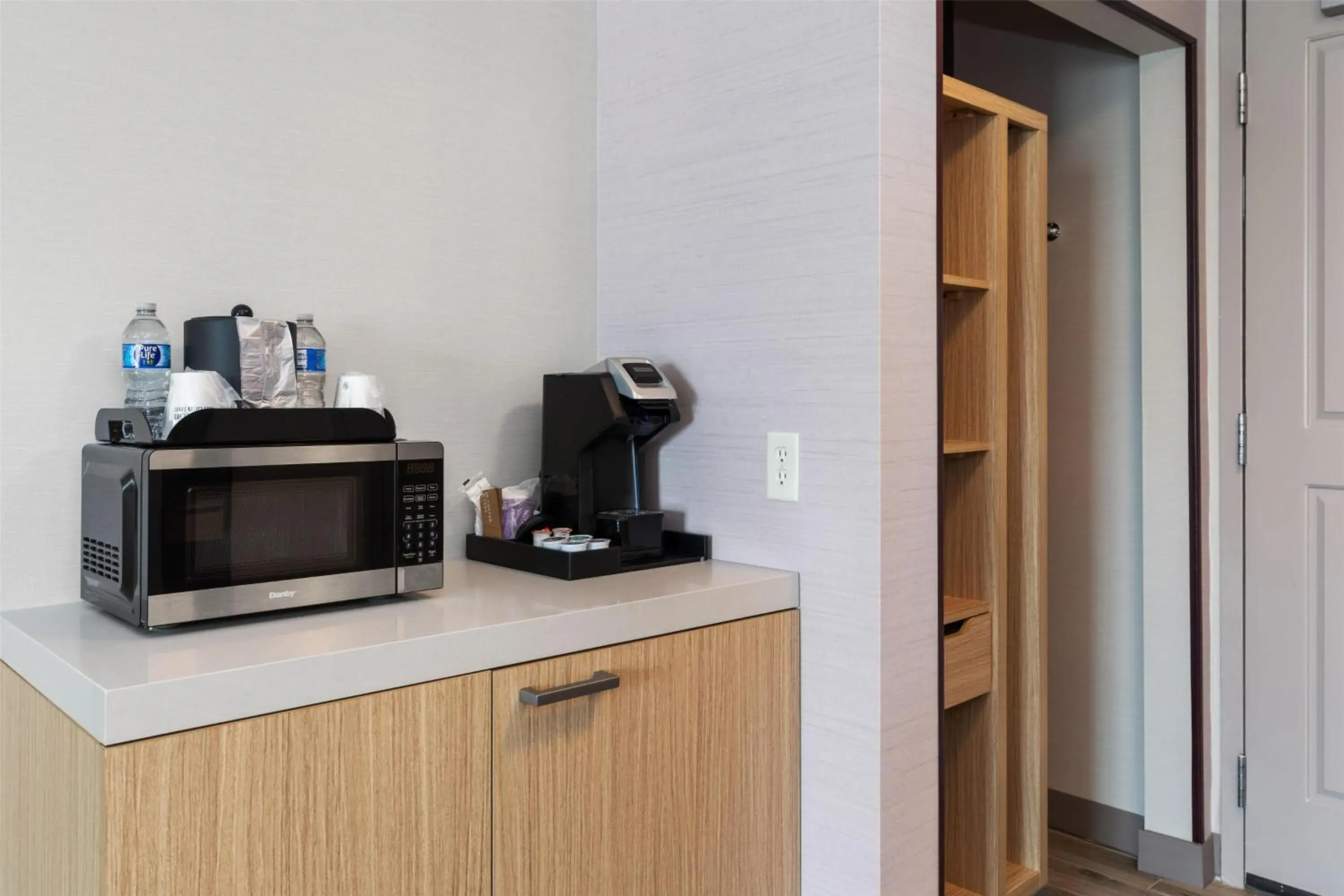 King Room in Hilton Garden Inn Auburn King Room in Hilton Garden Inn Auburn