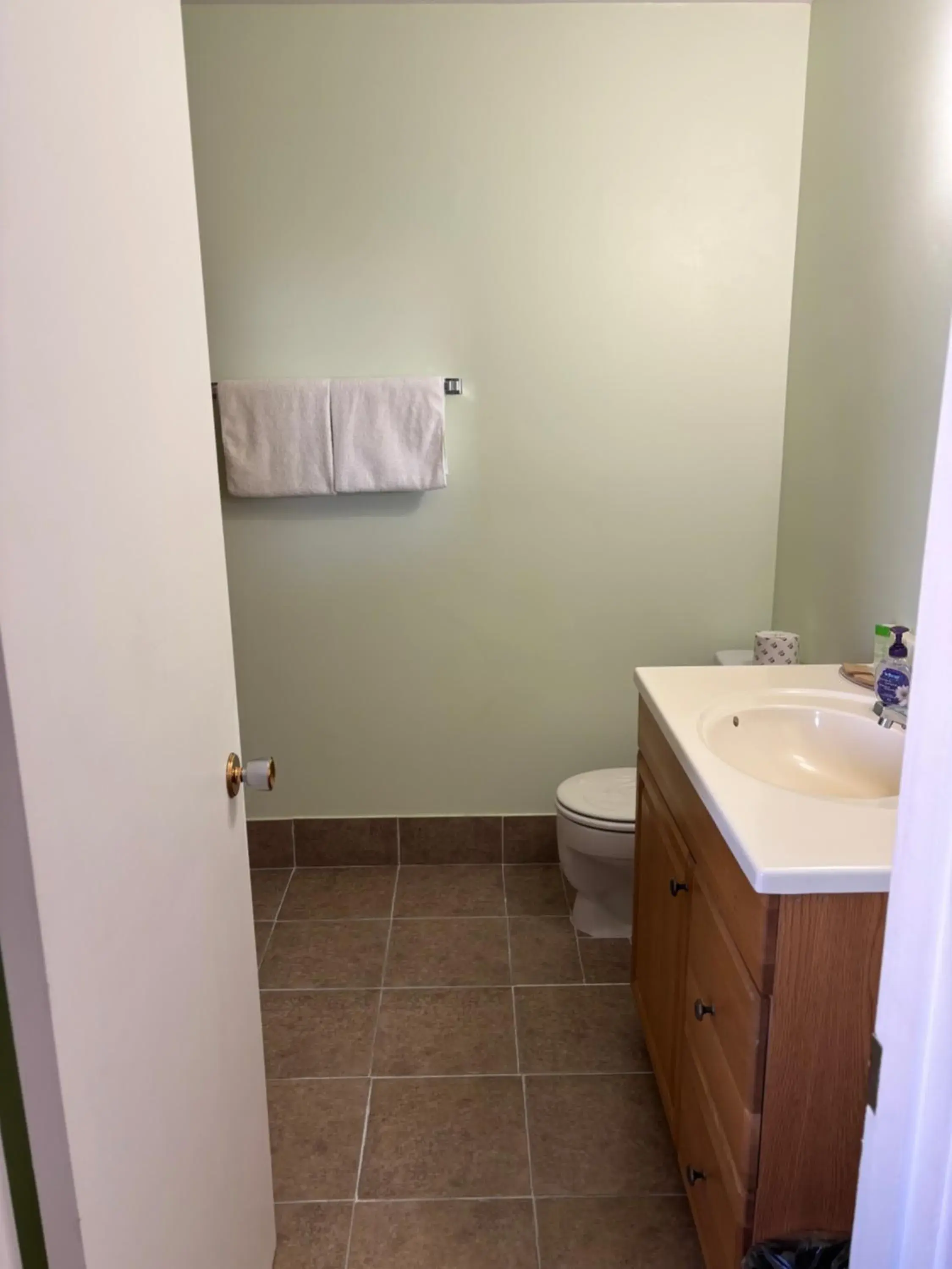 Budget Double Room in Viking Lamplighter Motel Budget Double Room in Viking Lamplighter Motel