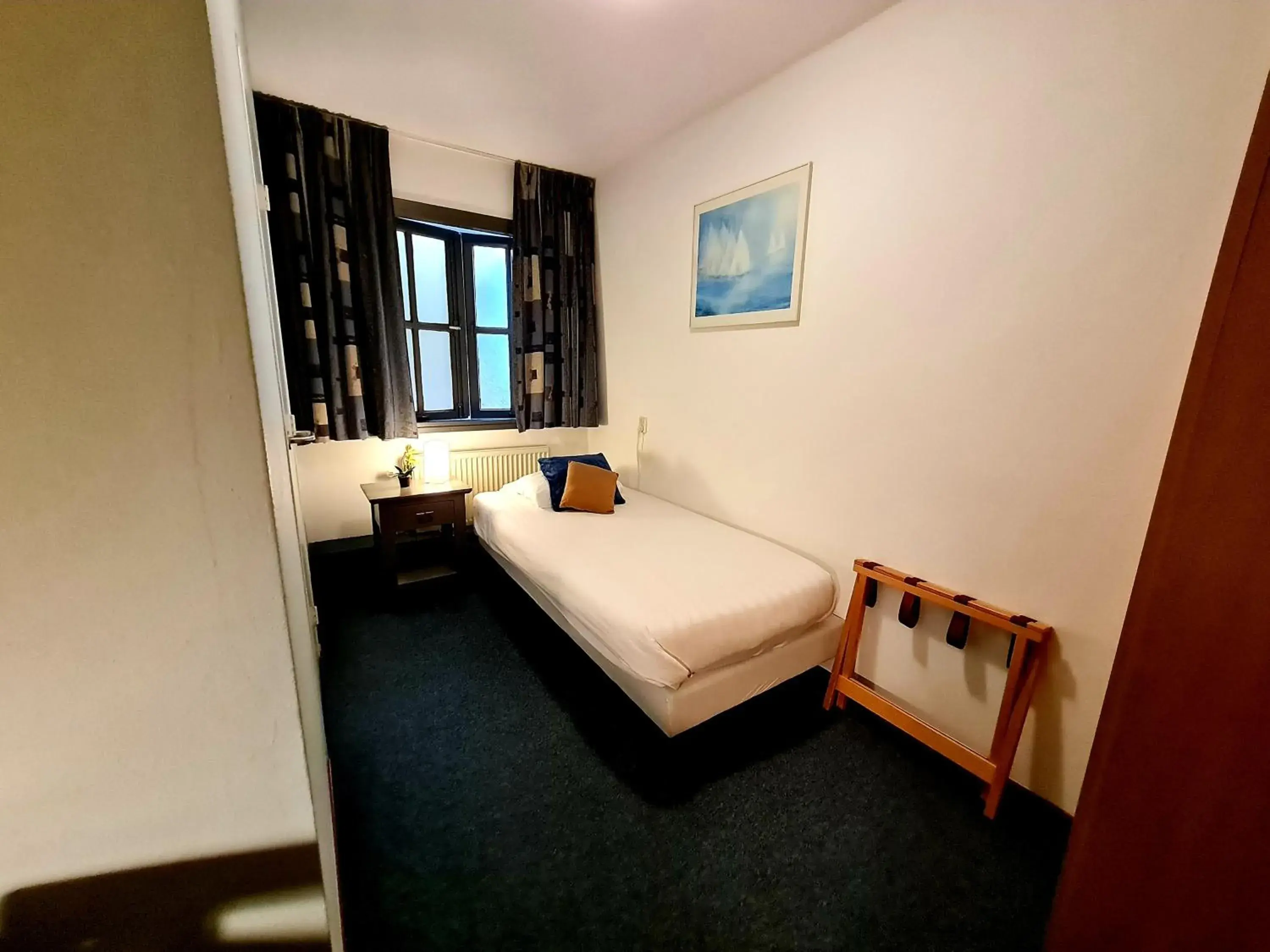 Budget Single Room - single occupancy in Hotel Restaurant 't Trefpunt Budget Single Room - single occupancy in Hotel Restaurant 't Trefpunt