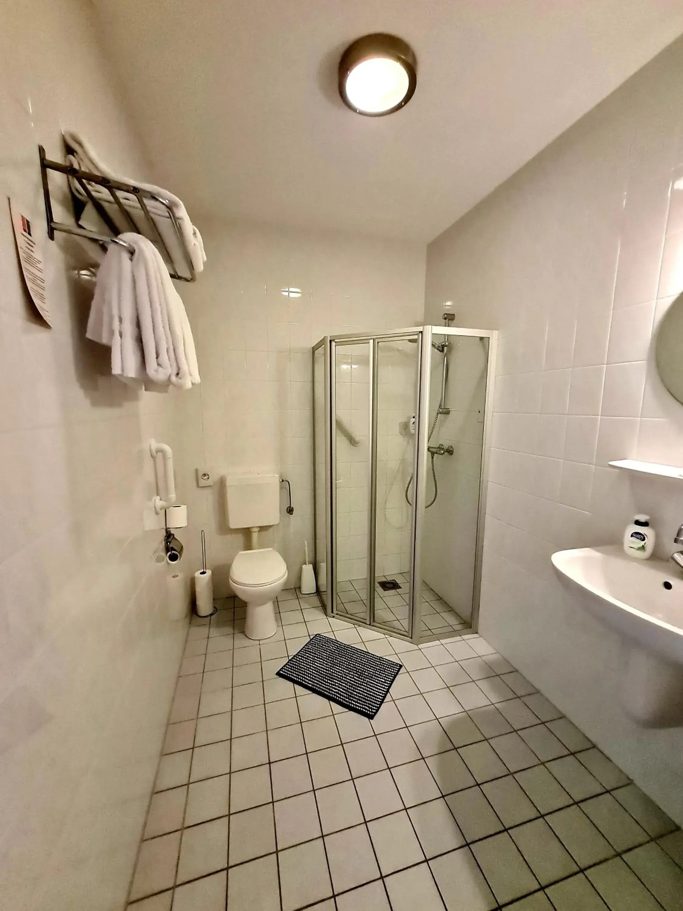 Family Room in Hotel Restaurant 't Trefpunt Family Room in Hotel Restaurant 't Trefpunt