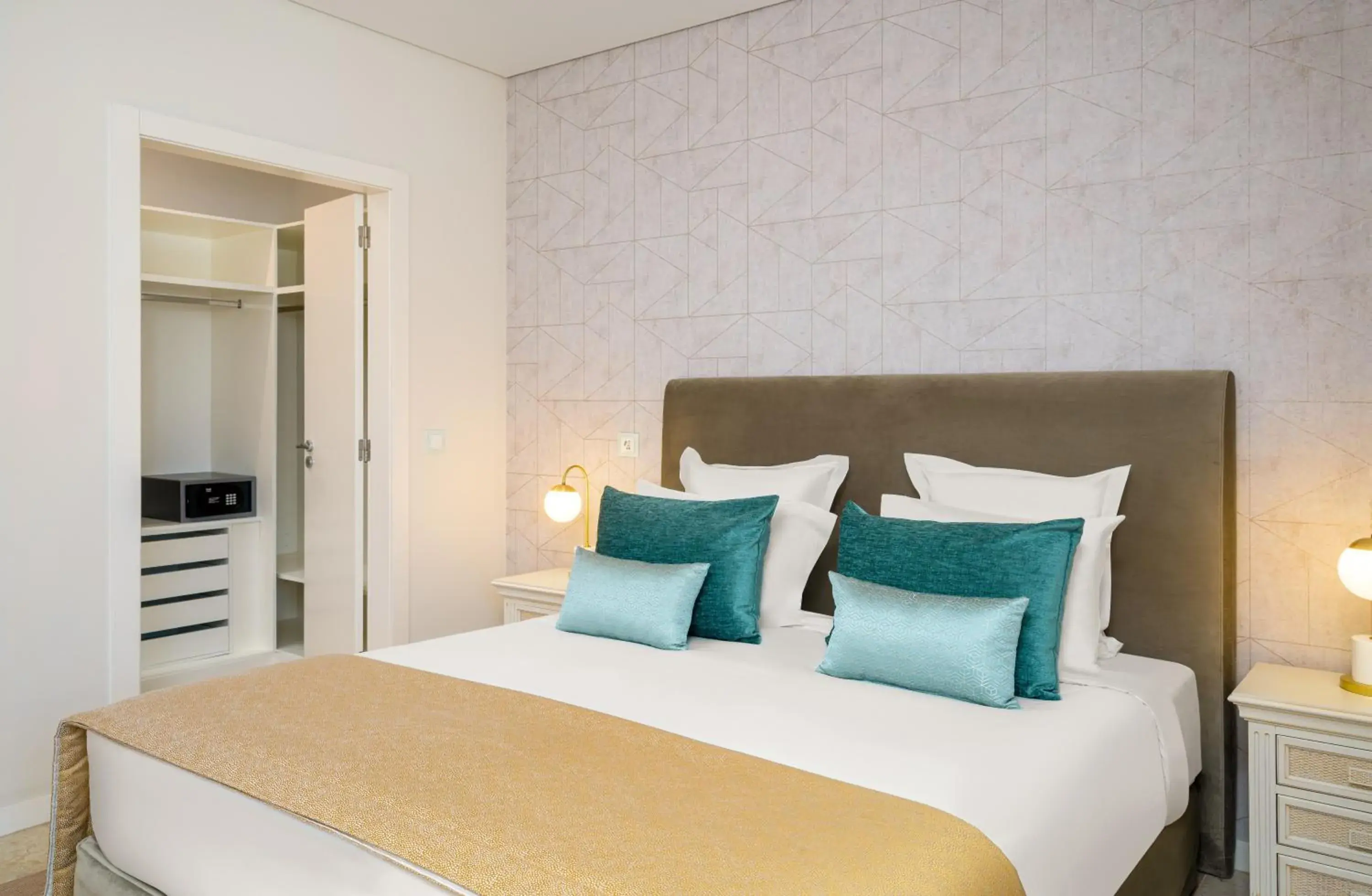 Two-Bedroom Luxury Suite in Monte Santo Resort Two-Bedroom Luxury Suite in Monte Santo Resort