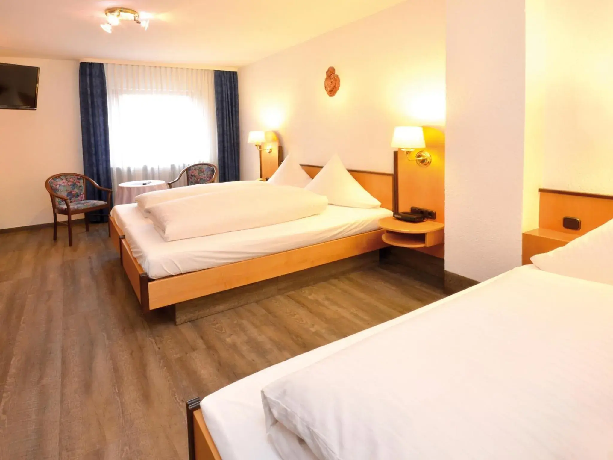 Triple Room in Landgasthof Scheubel Triple Room in Landgasthof Scheubel