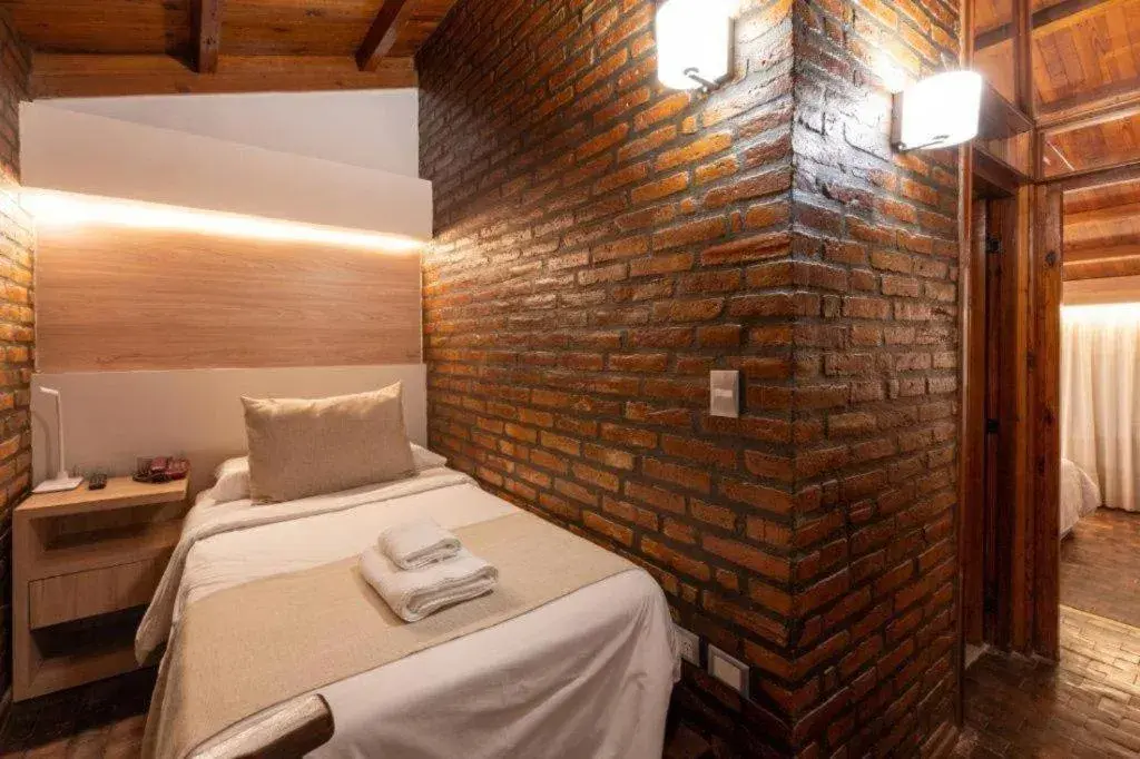 Superior Triple Room in Portal del Lago Hotel Superior Triple Room in Portal del Lago Hotel