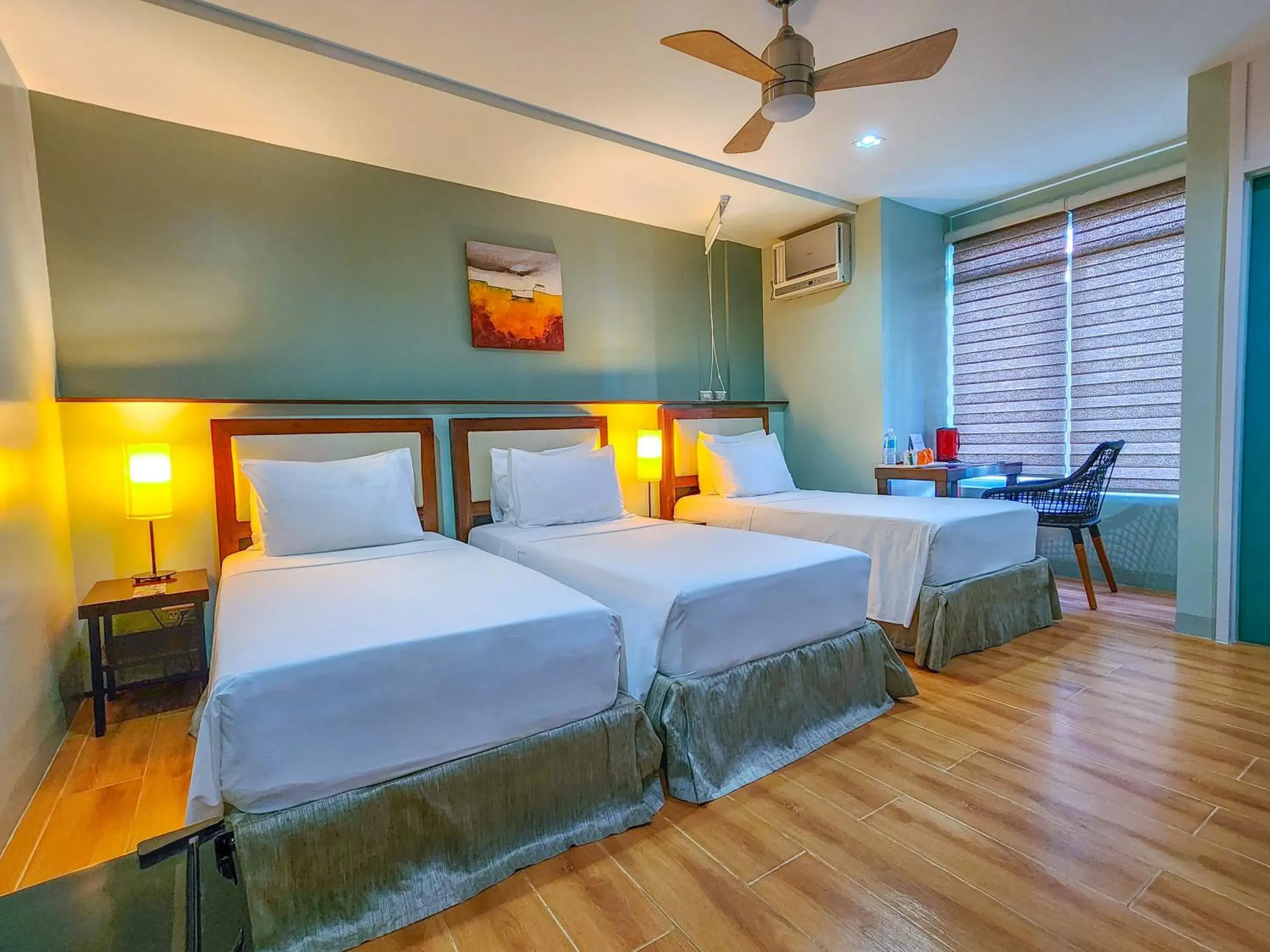 Standard Triple Room in Sea Cocoon Hotel Standard Triple Room in Sea Cocoon Hotel