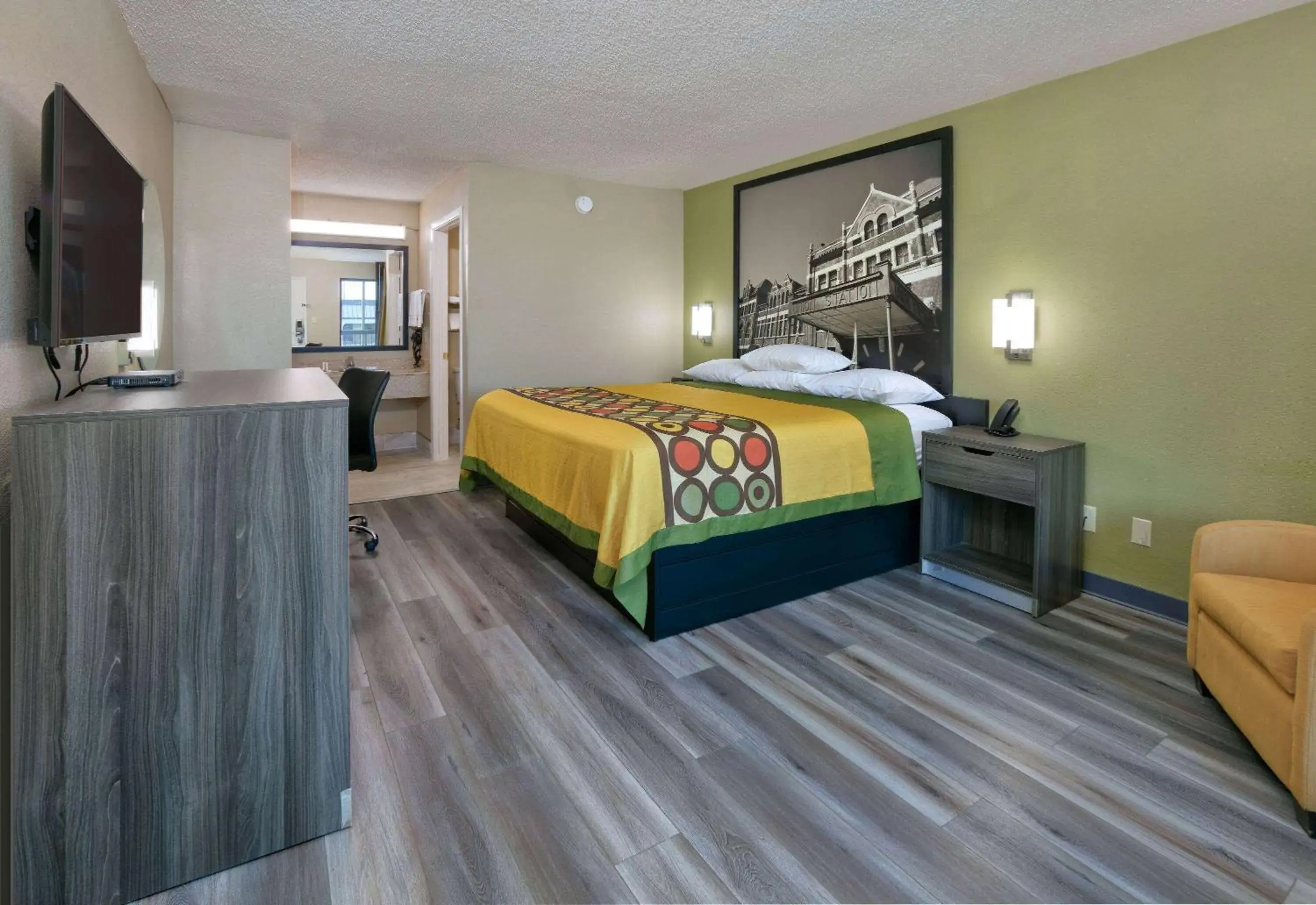 King Room - Smoking in Super 8 by Wyndham Mobile/Tillmans Corner King Room - Smoking in Super 8 by Wyndham Mobile/Tillmans Corner