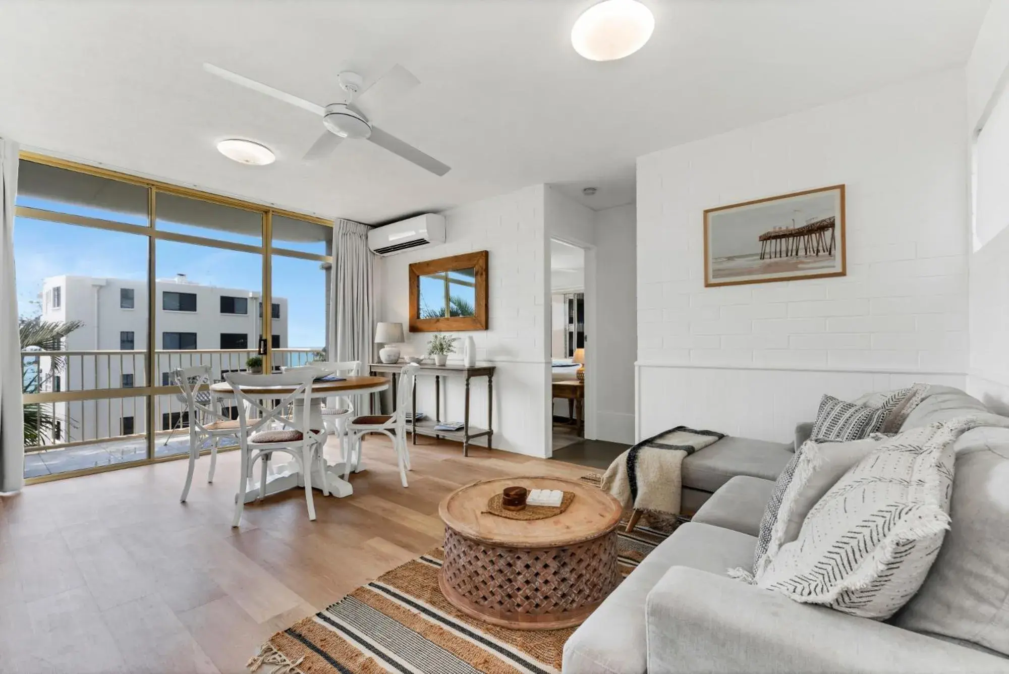 One-Bedroom Apartment with Ocean View in Surf Dance Apartments One-Bedroom Apartment with Ocean View in Surf Dance Apartments