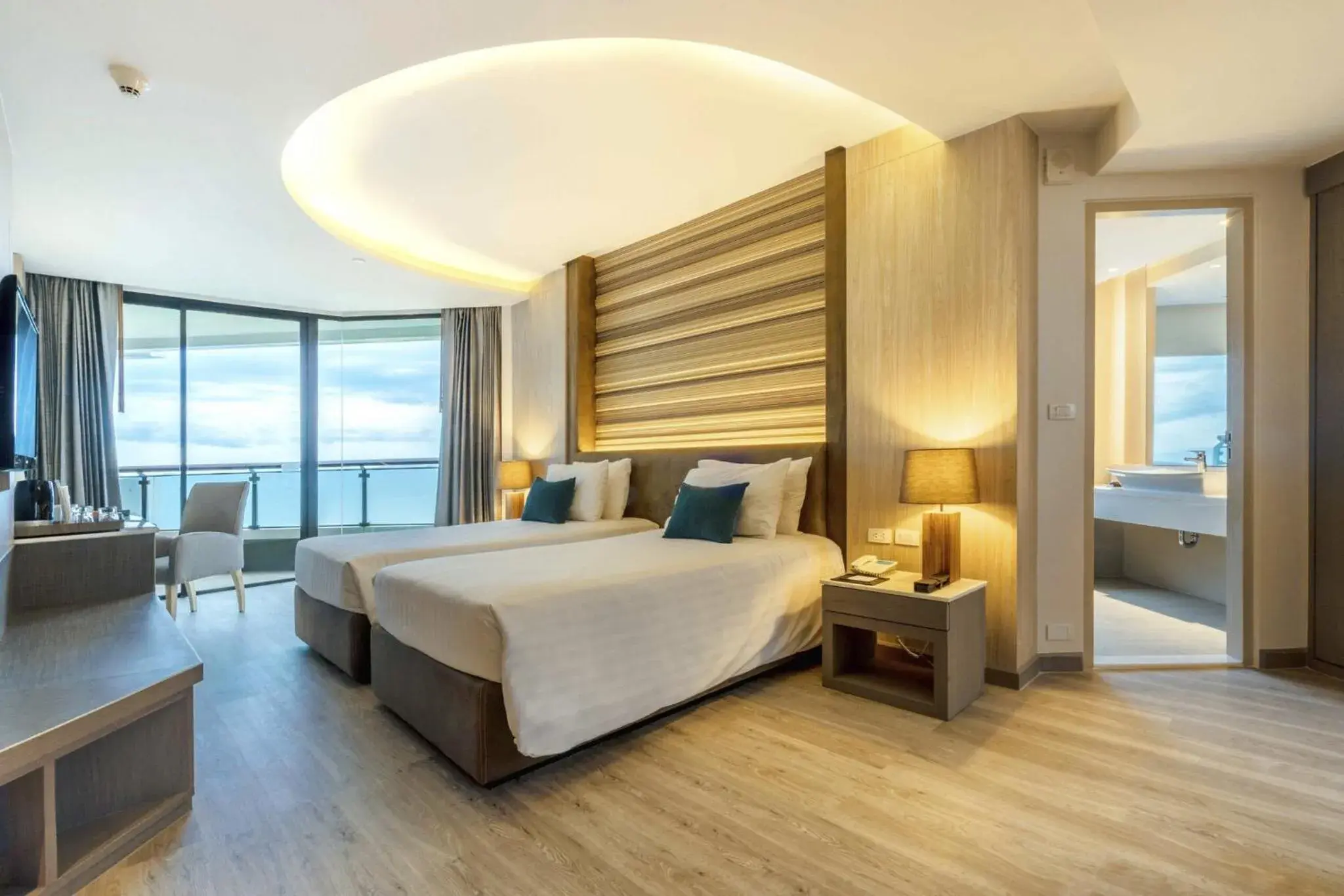 Deluxe Corner Twin Room with Sea View in Cape Dara Resort Deluxe Corner Twin Room with Sea View in Cape Dara Resort