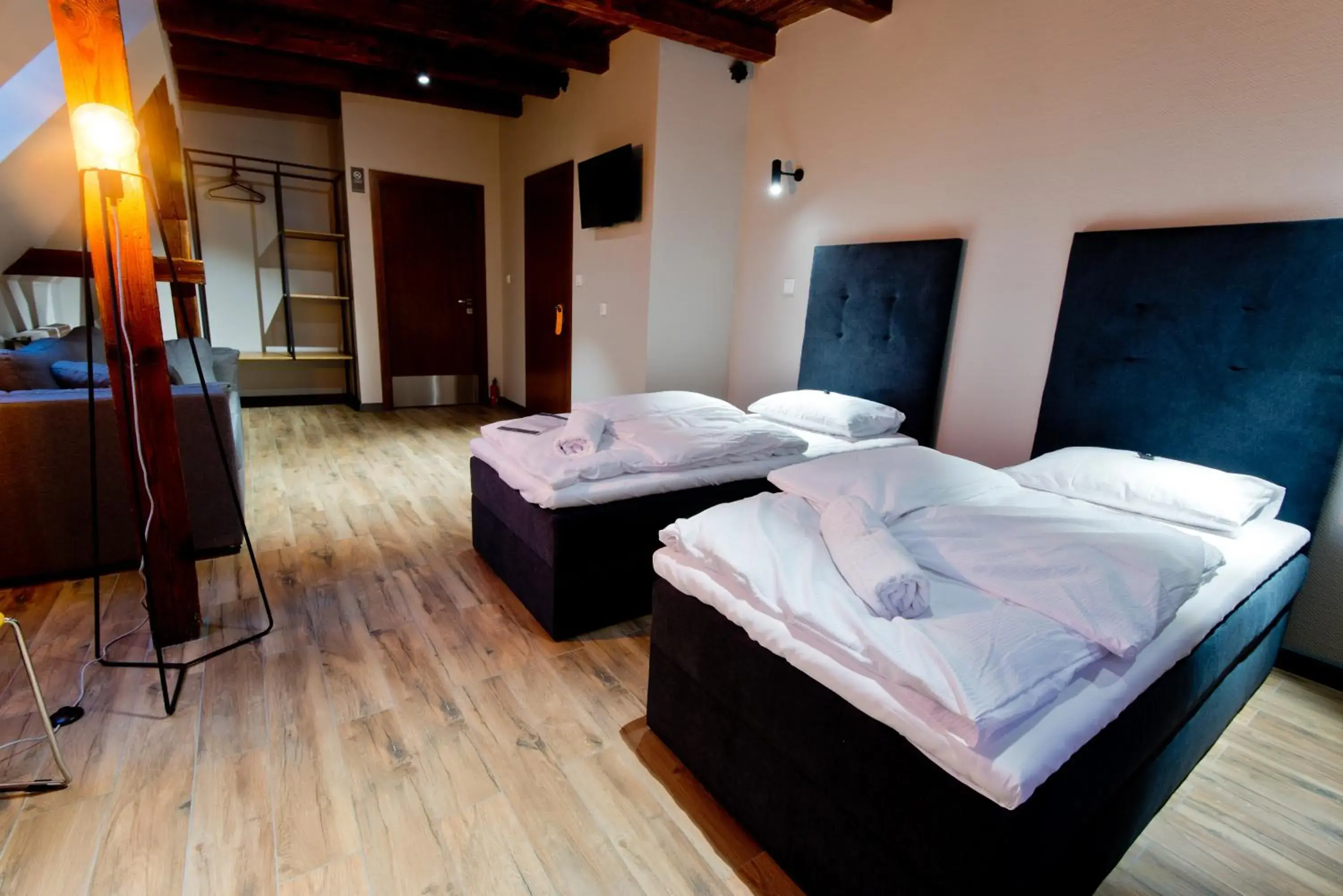 Standard Quadruple Room in ApartHotel I SORAU Standard Quadruple Room in ApartHotel I SORAU