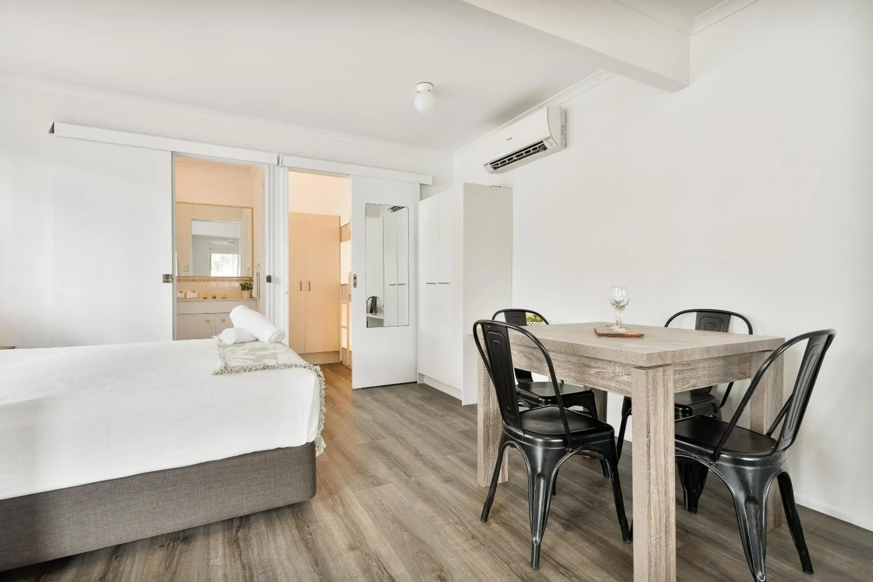 Standard One-Bedroom Cabin in Tasman Holiday Parks - Hervey Bay Standard One-Bedroom Cabin in Tasman Holiday Parks - Hervey Bay