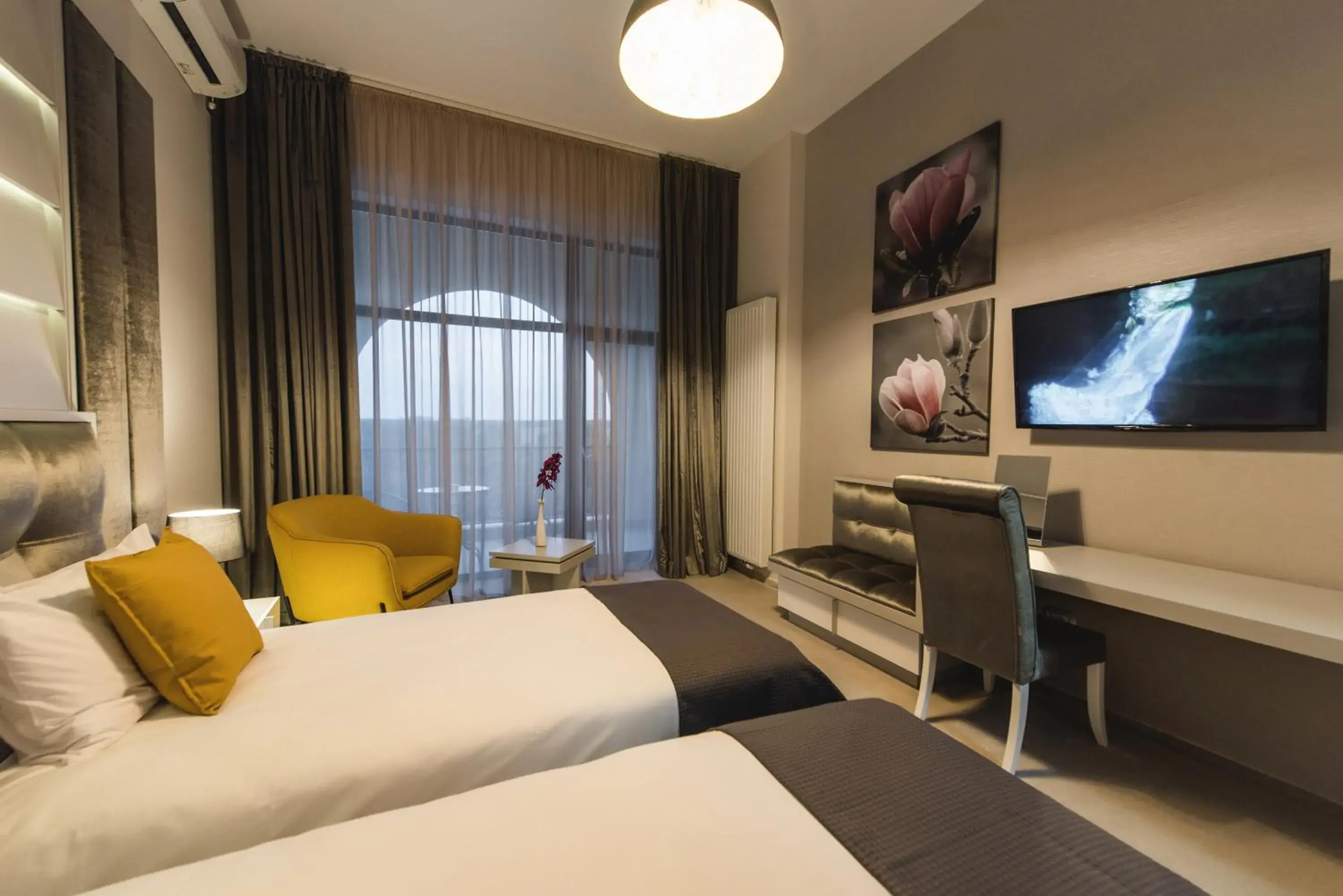 Standard Double or Twin Room with Balcony - single occupancy in Hotel Edma Standard Double or Twin Room with Balcony - single occupancy in Hotel Edma