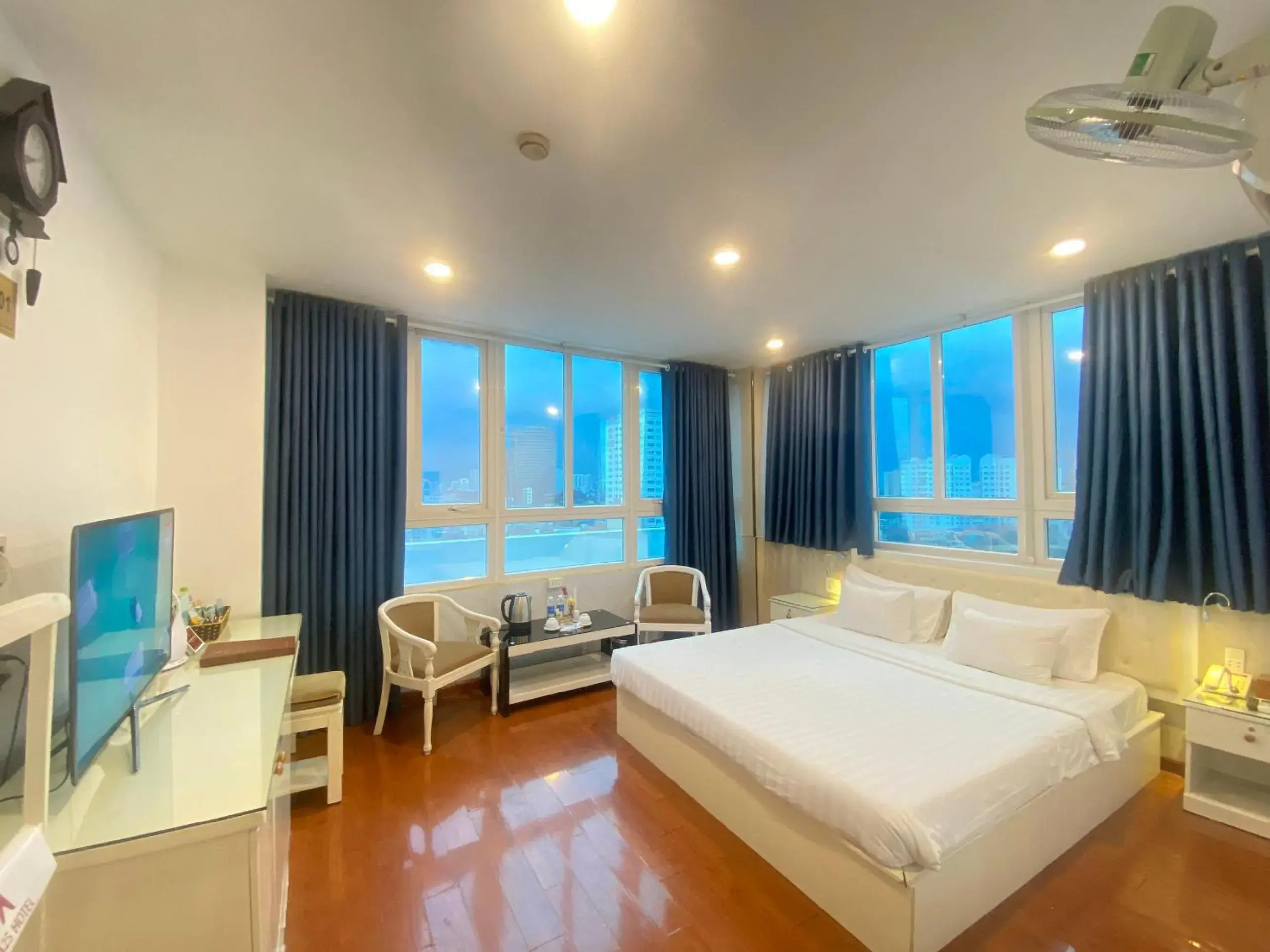 Standard Suite in A25 Hotel - 180 Nguyễn Trãi Standard Suite in A25 Hotel - 180 Nguyễn Trãi