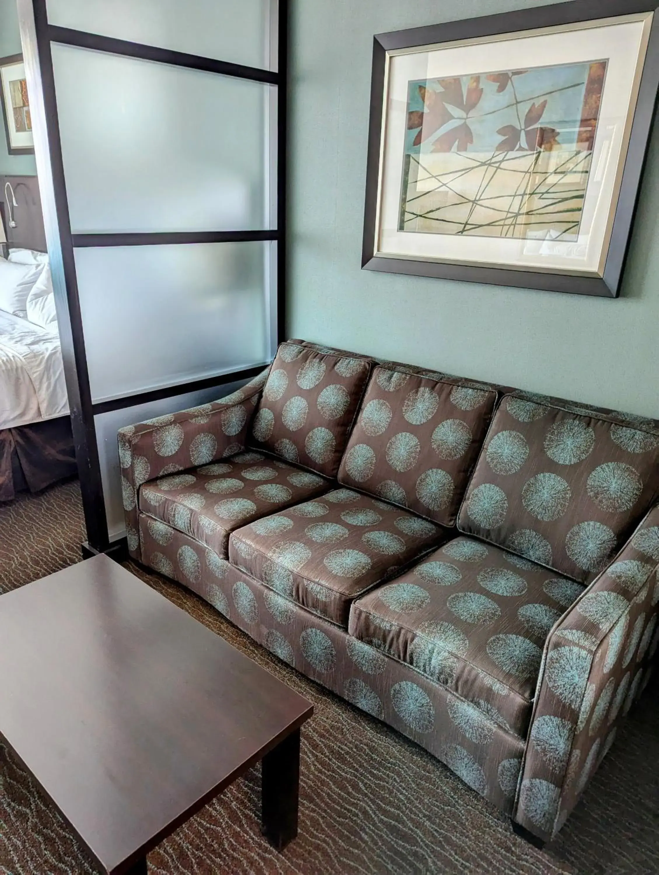 Standard King Room in Holiday Inn Saskatoon Downtown by IHG Standard King Room in Holiday Inn Saskatoon Downtown by IHG