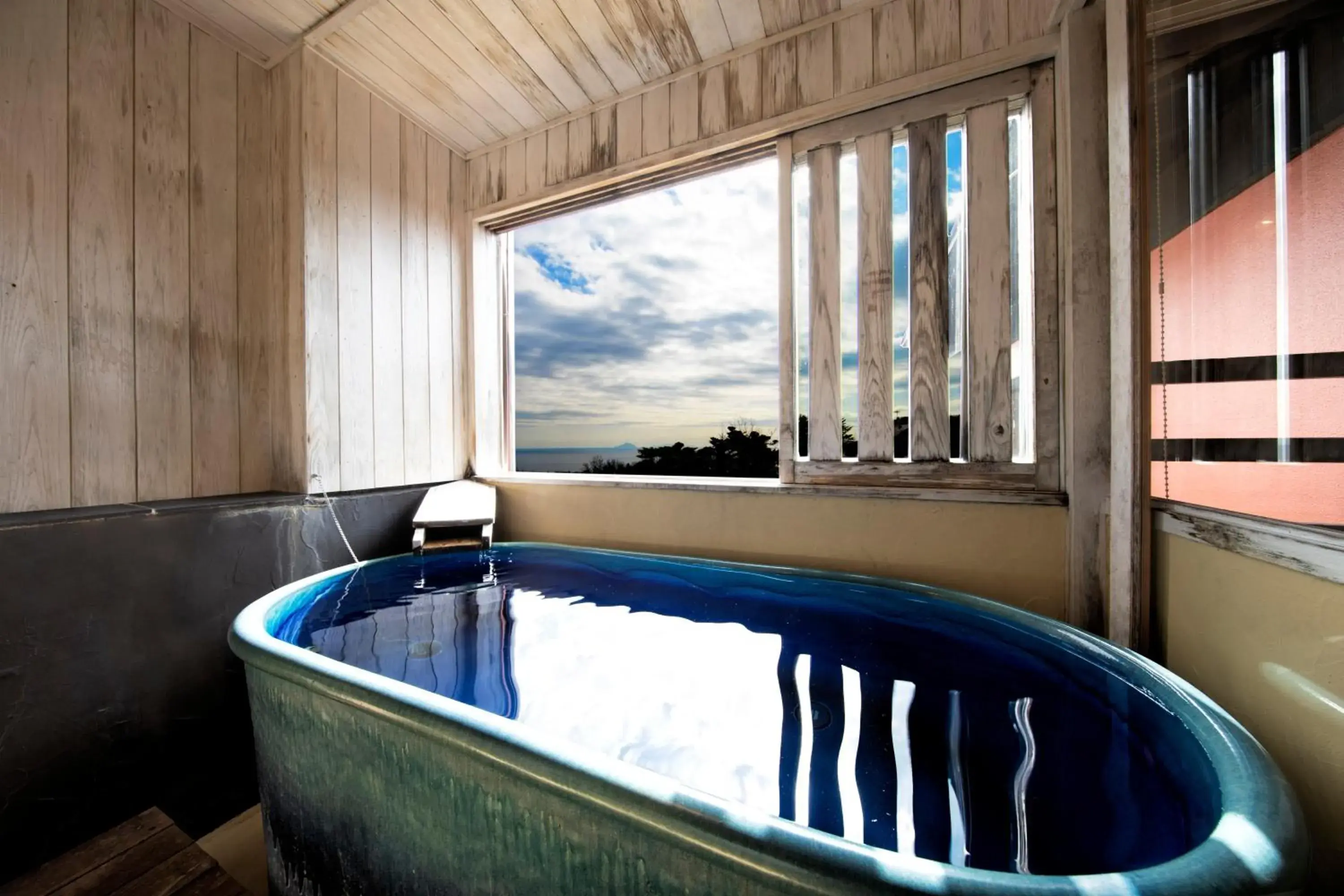 Twin Room with Private Bathroom in 伊豆高原の隠れ宿Syuhari守破離 Twin Room with Private Bathroom in 伊豆高原の隠れ宿Syuhari守破離