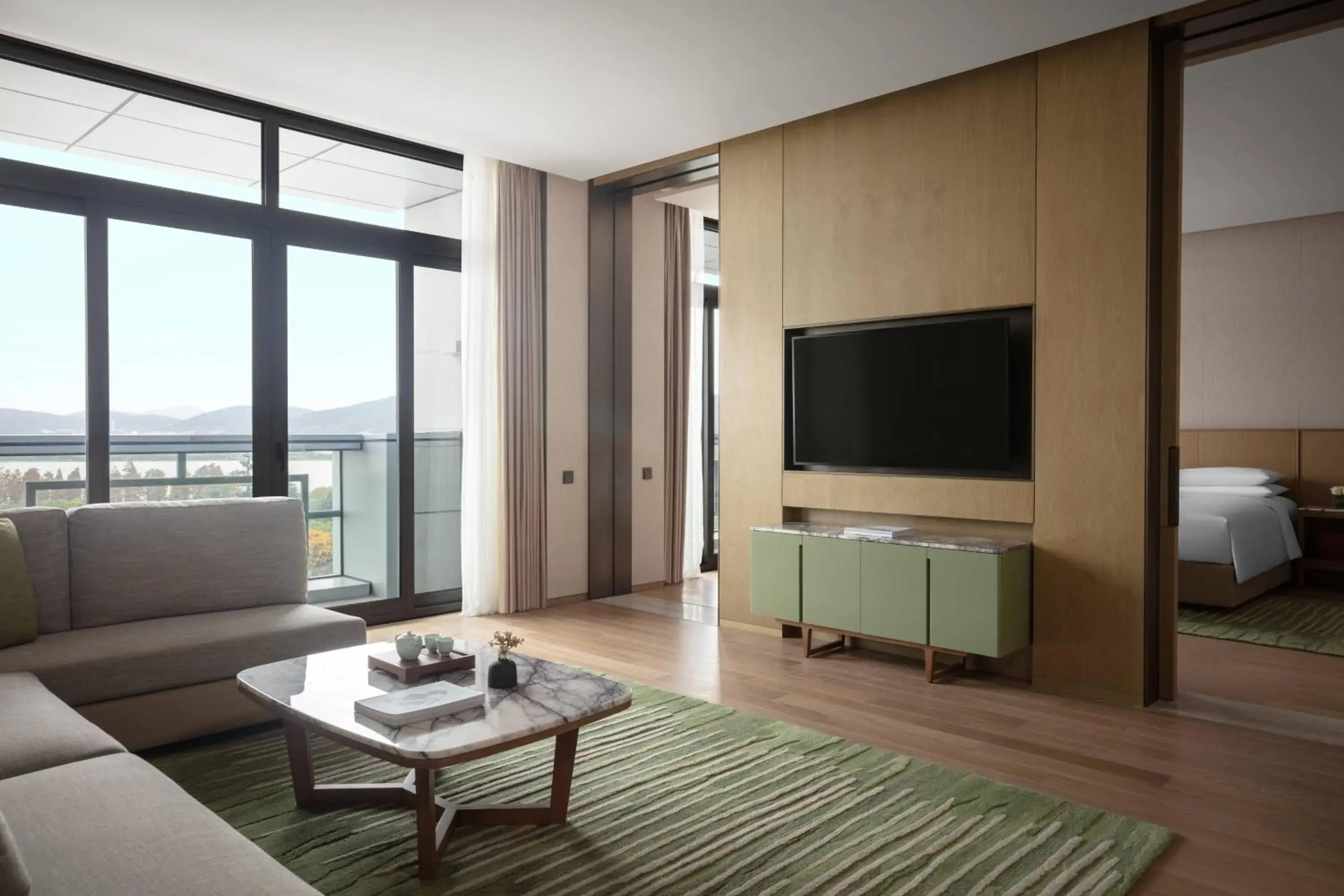 Premier Suite in Wuxi Marriott Hotel Lihu Lake Premier Suite in Wuxi Marriott Hotel Lihu Lake