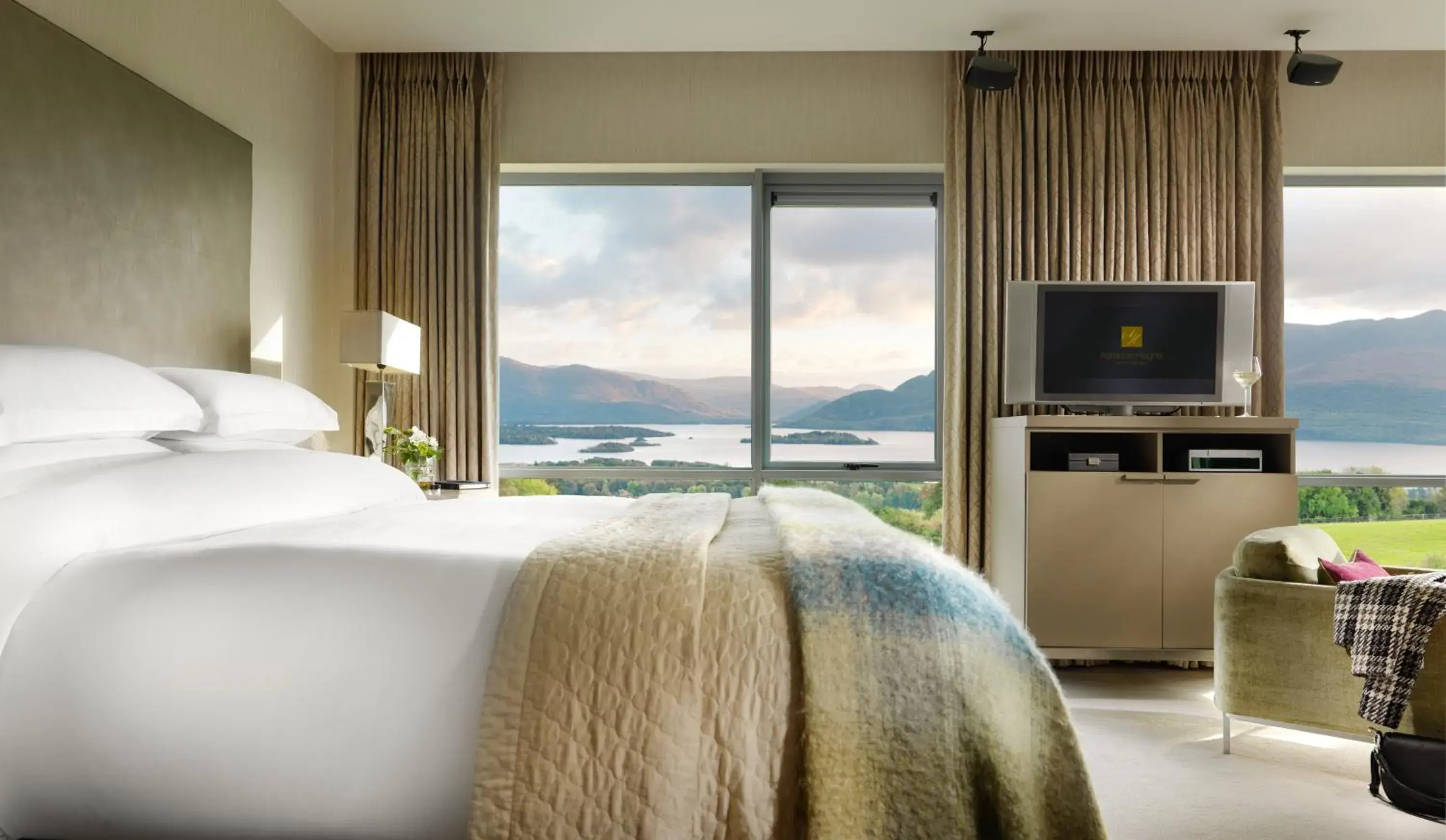 Deluxe Double Lake View in Aghadoe Heights Hotel & Spa Deluxe Double Lake View in Aghadoe Heights Hotel & Spa