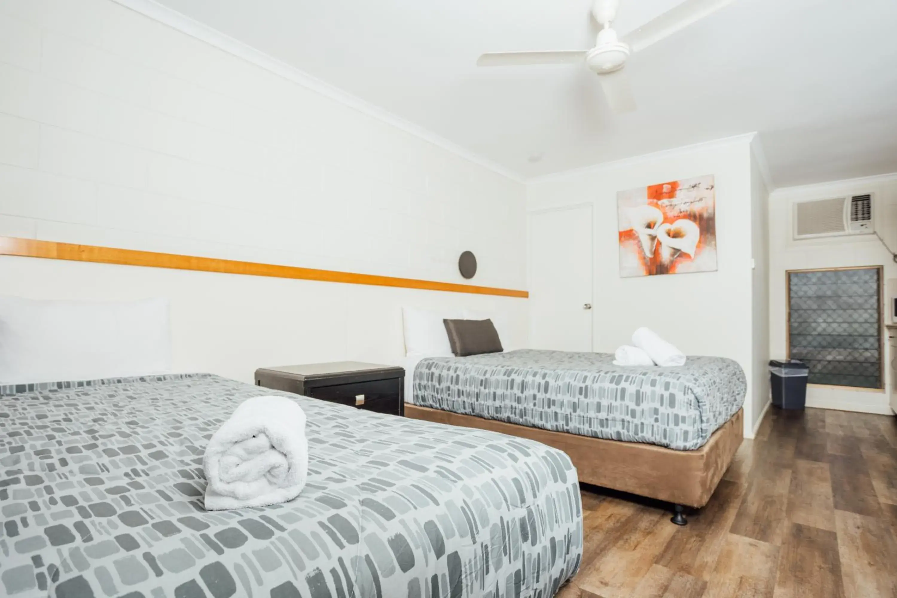 Economy Twin Room in Billabong Lodge Motel Economy Twin Room in Billabong Lodge Motel