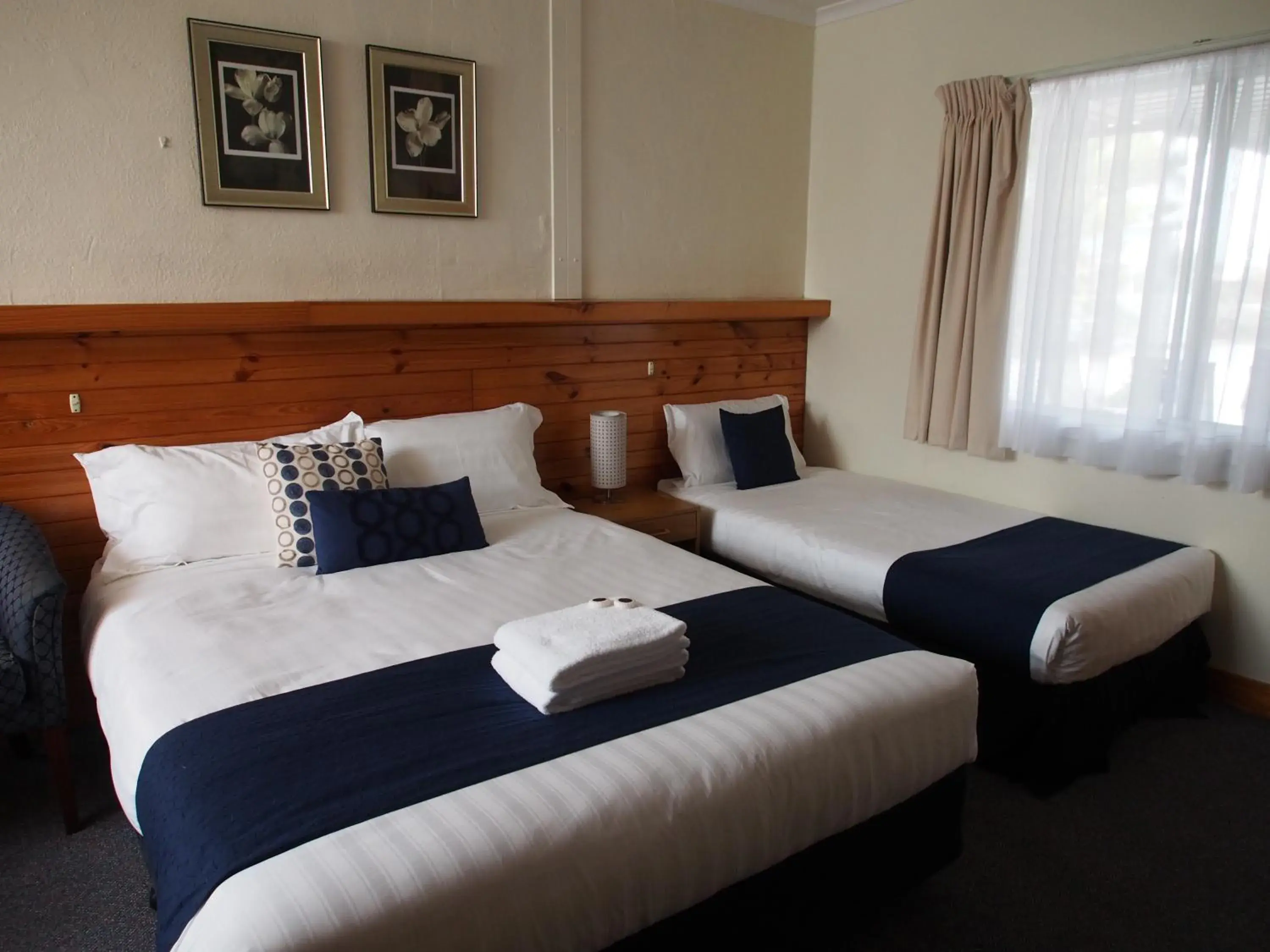 Twin Room in Majestic Motel Twin Room in Majestic Motel