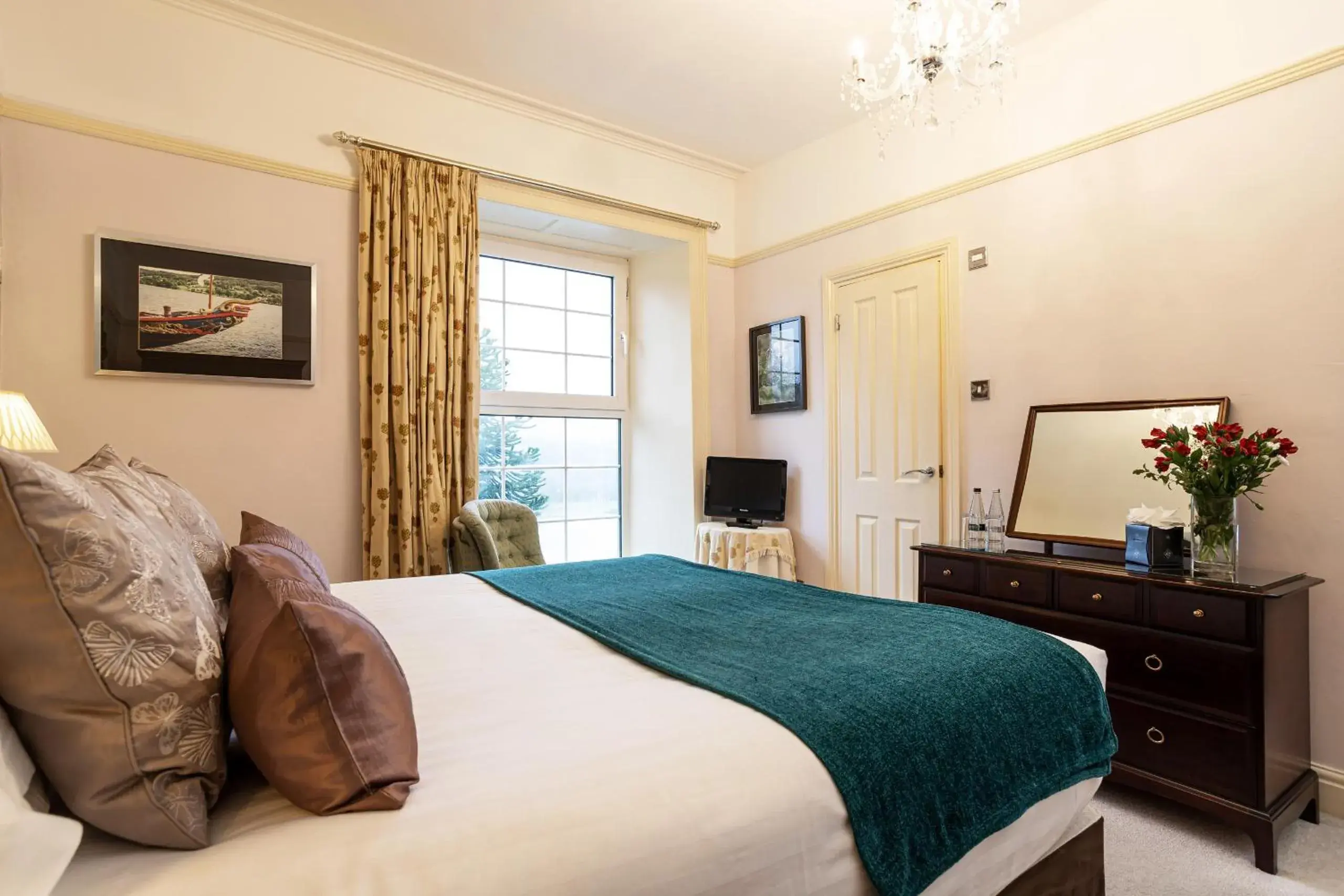 Deluxe Double Room with Shower - single occupancy in Ees Wyke Country House Deluxe Double Room with Shower - single occupancy in Ees Wyke Country House