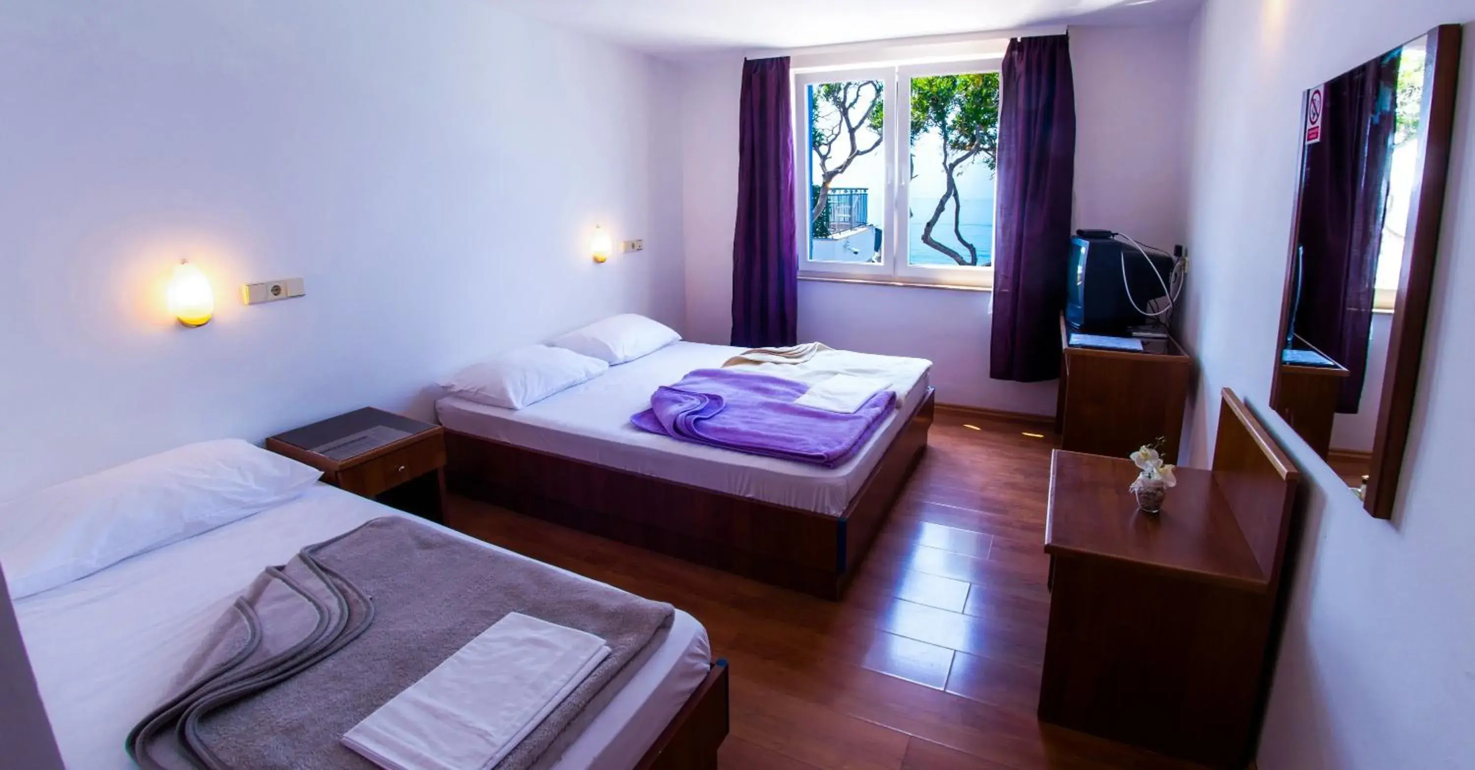 Standard Room with Sea View - single occupancy in Beach Hotel Standard Room with Sea View - single occupancy in Beach Hotel