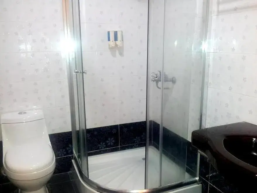 Standard Triple Room in Hotel Bintang Indah Standard Triple Room in Hotel Bintang Indah