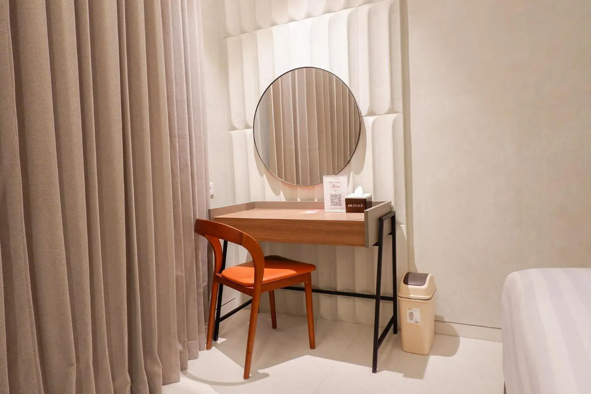 Twin Room with View in Front One Resort Magelang Twin Room with View in Front One Resort Magelang