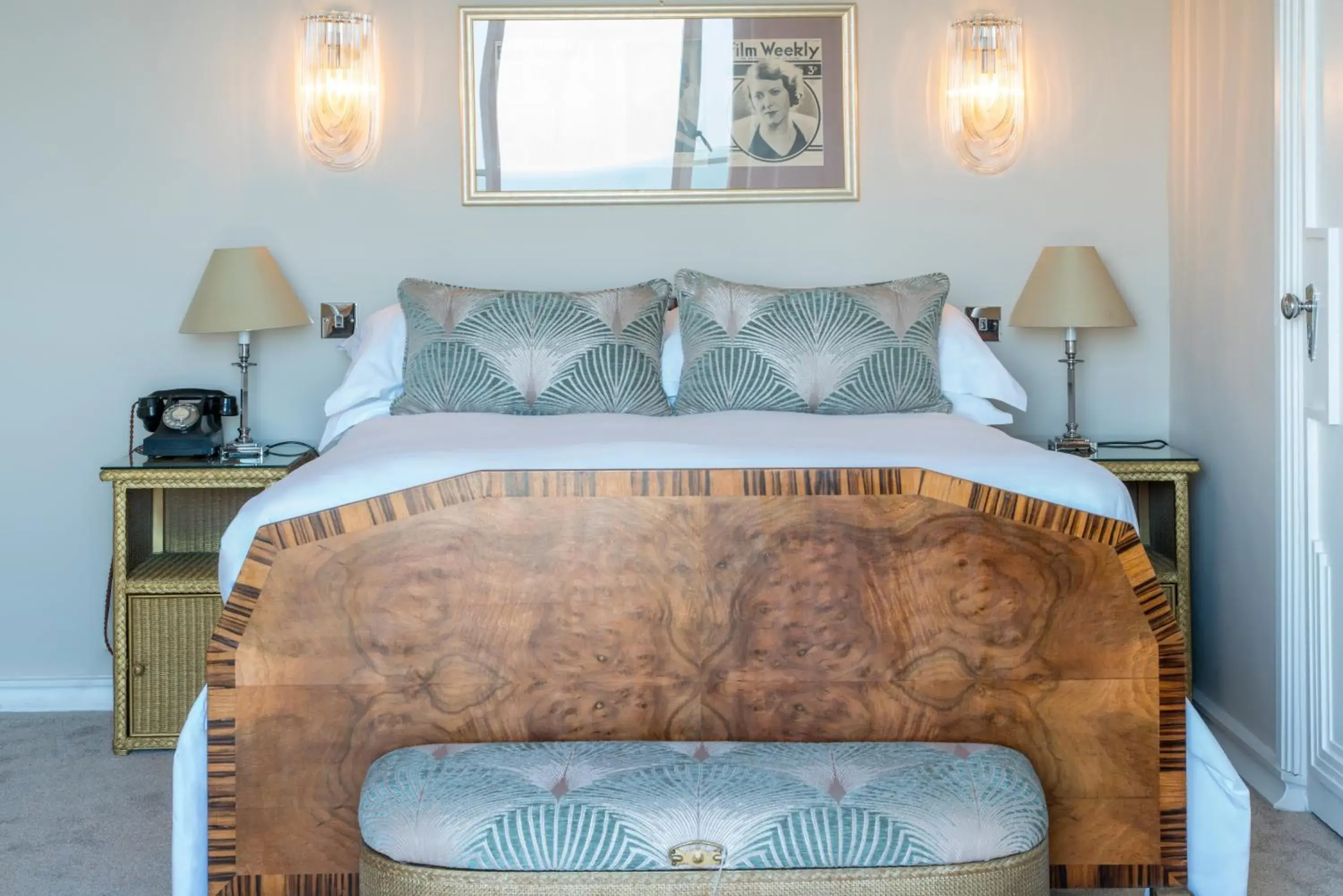 Grand Suite - single occupancy in Burgh Island Hotel Grand Suite - single occupancy in Burgh Island Hotel