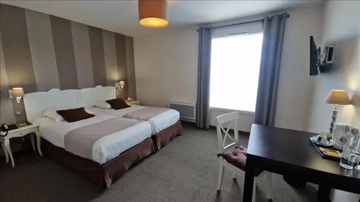 Twin Room - Disability Access in Clos De La Vaupalière - Rouen Twin Room - Disability Access in Clos De La Vaupalière - Rouen