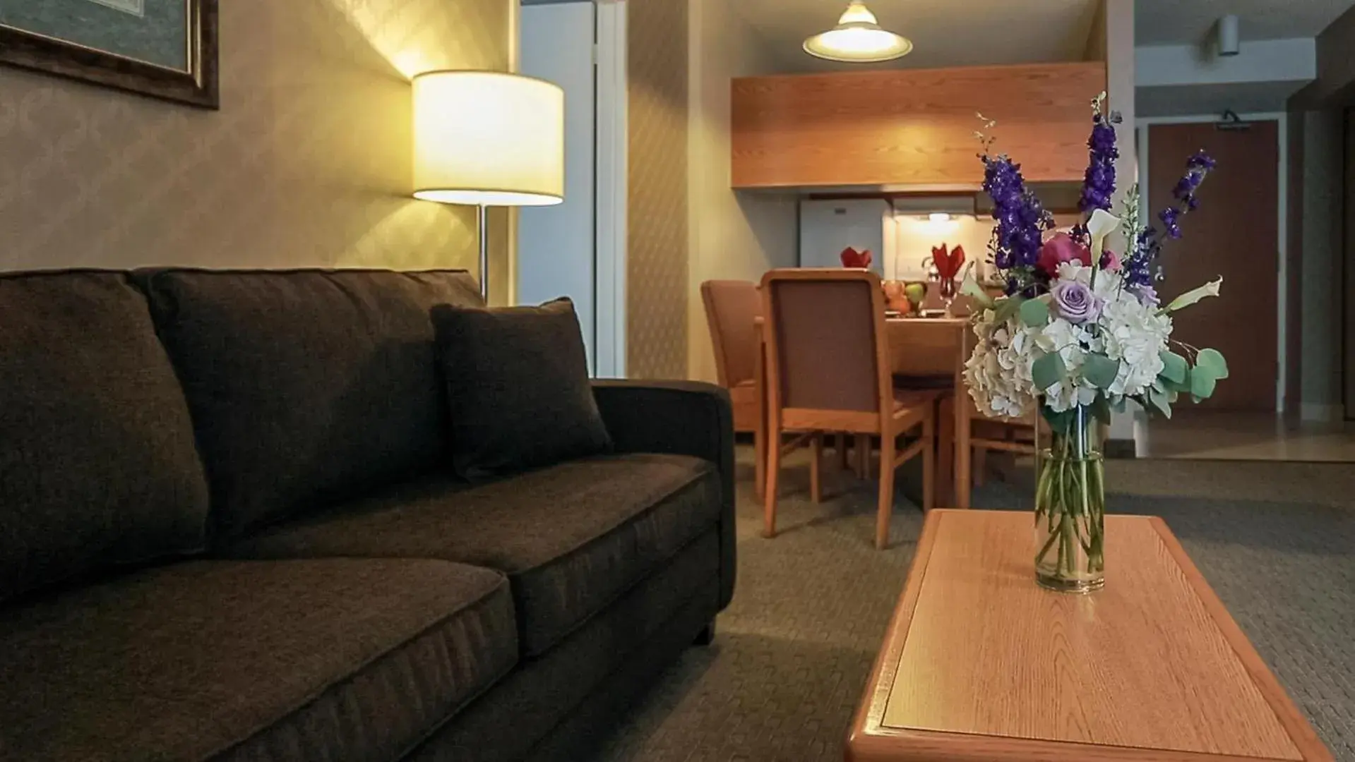 Deluxe Double Suite in Cartier Place Suite Hotel Deluxe Double Suite in Cartier Place Suite Hotel