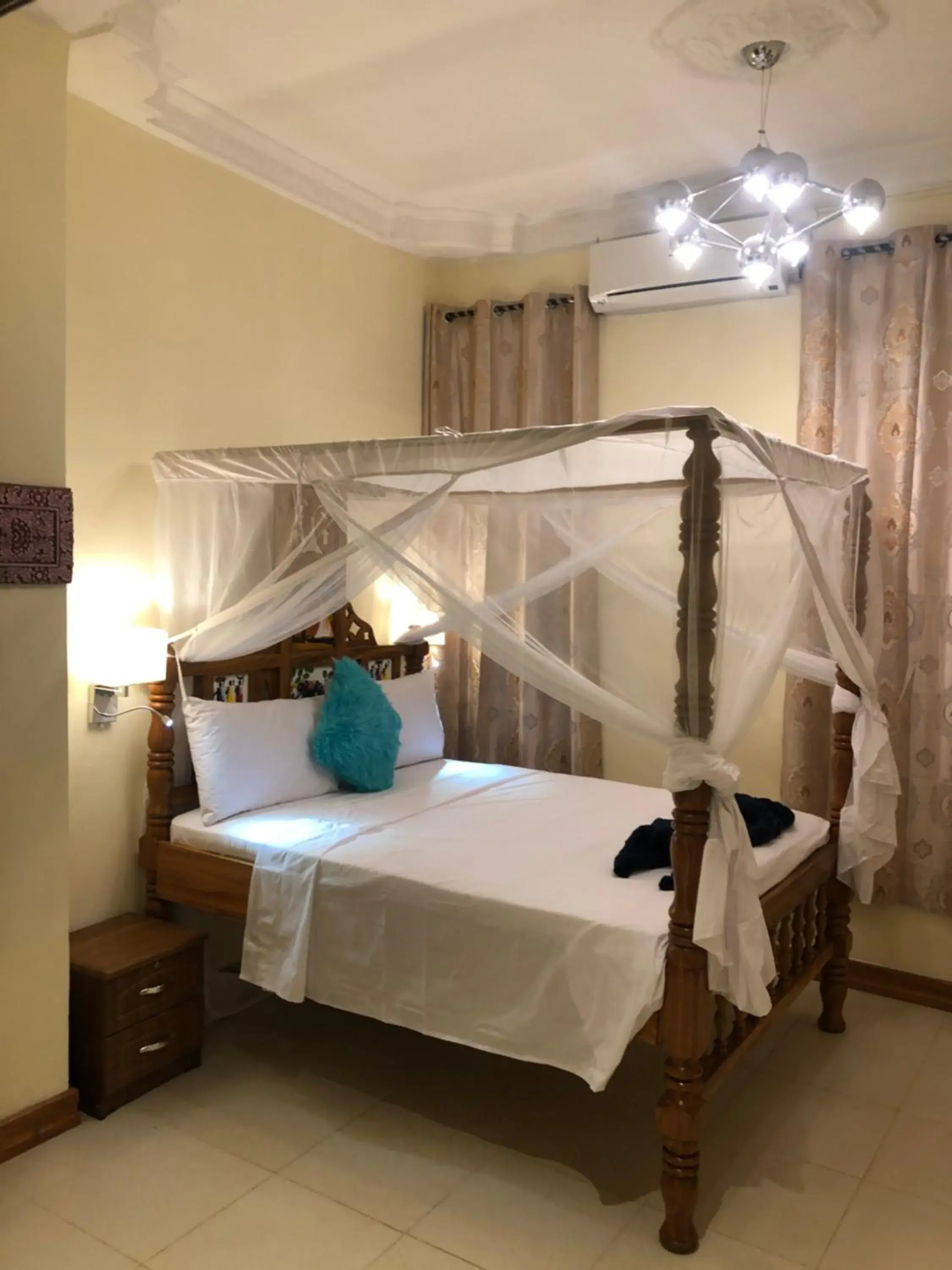 Double Room with Private Bathroom in Bottoms Up Double Room with Private Bathroom in Bottoms Up