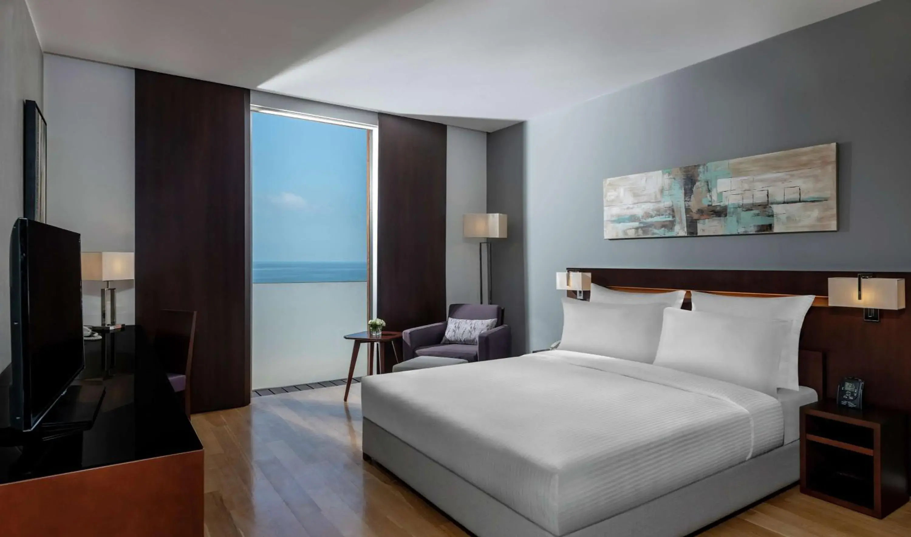 Executive King Room with Sea View in Hilton Beirut Downtown Executive King Room with Sea View in Hilton Beirut Downtown