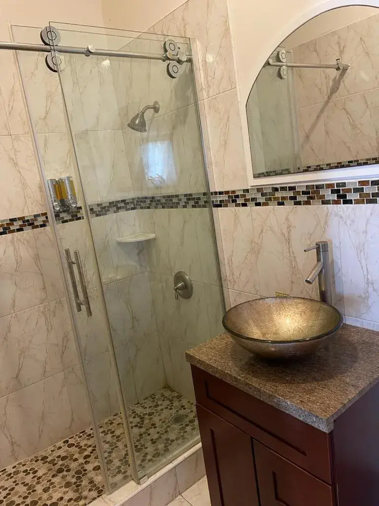 Standard Queen Room in GC Resort Standard Queen Room in GC Resort