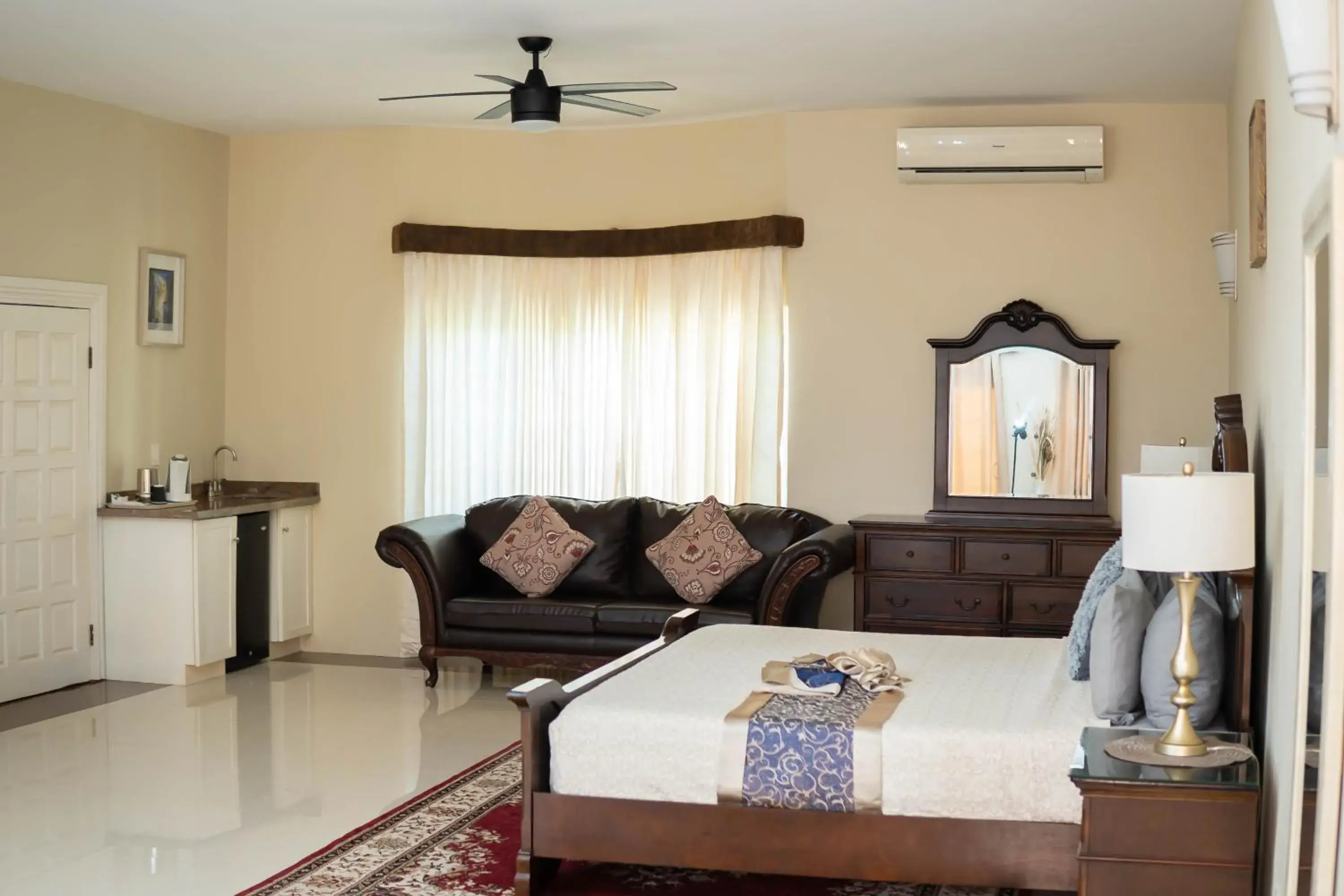 Restaurant/places to eat in GC Resort Restaurant/places to eat in GC Resort