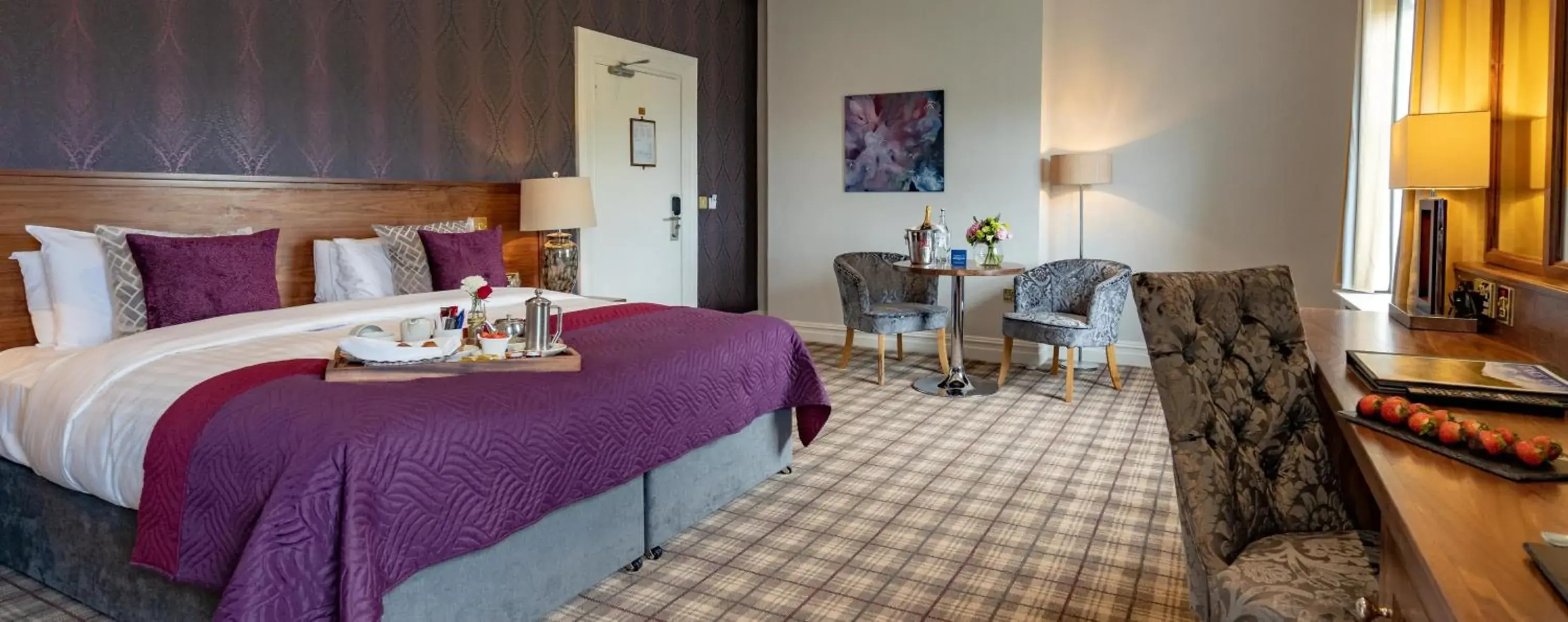 Superior Lake View Room in The Lakeside Hotel & Leisure Centre Superior Lake View Room in The Lakeside Hotel & Leisure Centre