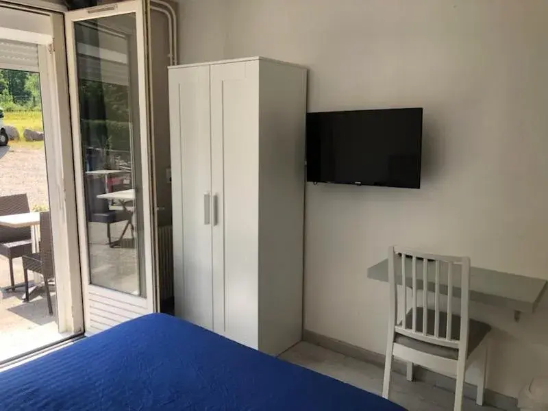 King Room with Mountain View in HOTEL BON ACCUEIL King Room with Mountain View in HOTEL BON ACCUEIL