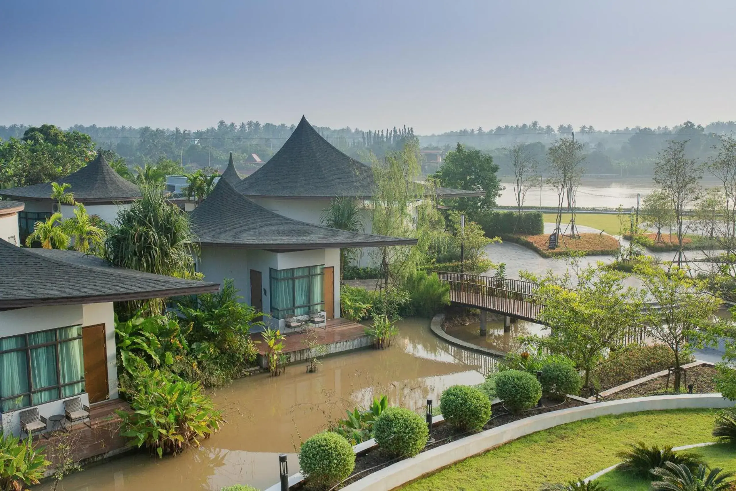 Villa Terrace in Na Tree Tara Riverside Resort Amphawa Damnoensaduak Villa Terrace in Na Tree Tara Riverside Resort Amphawa Damnoensaduak