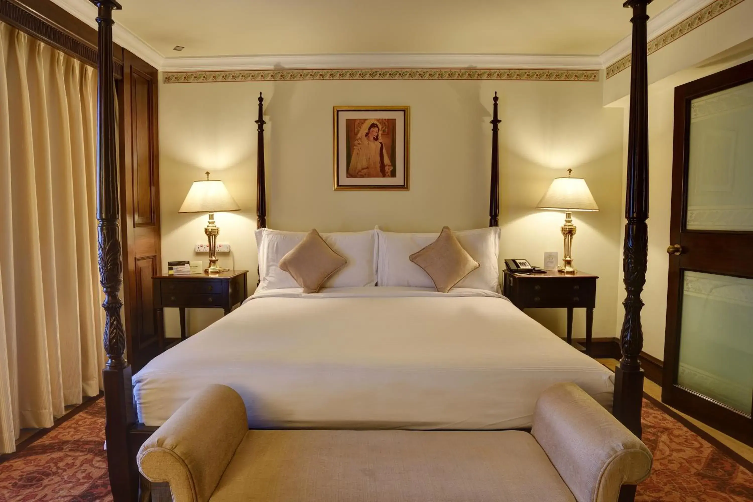 Deluxe Suite in Pearl Continental Hotel, Lahore Deluxe Suite in Pearl Continental Hotel, Lahore