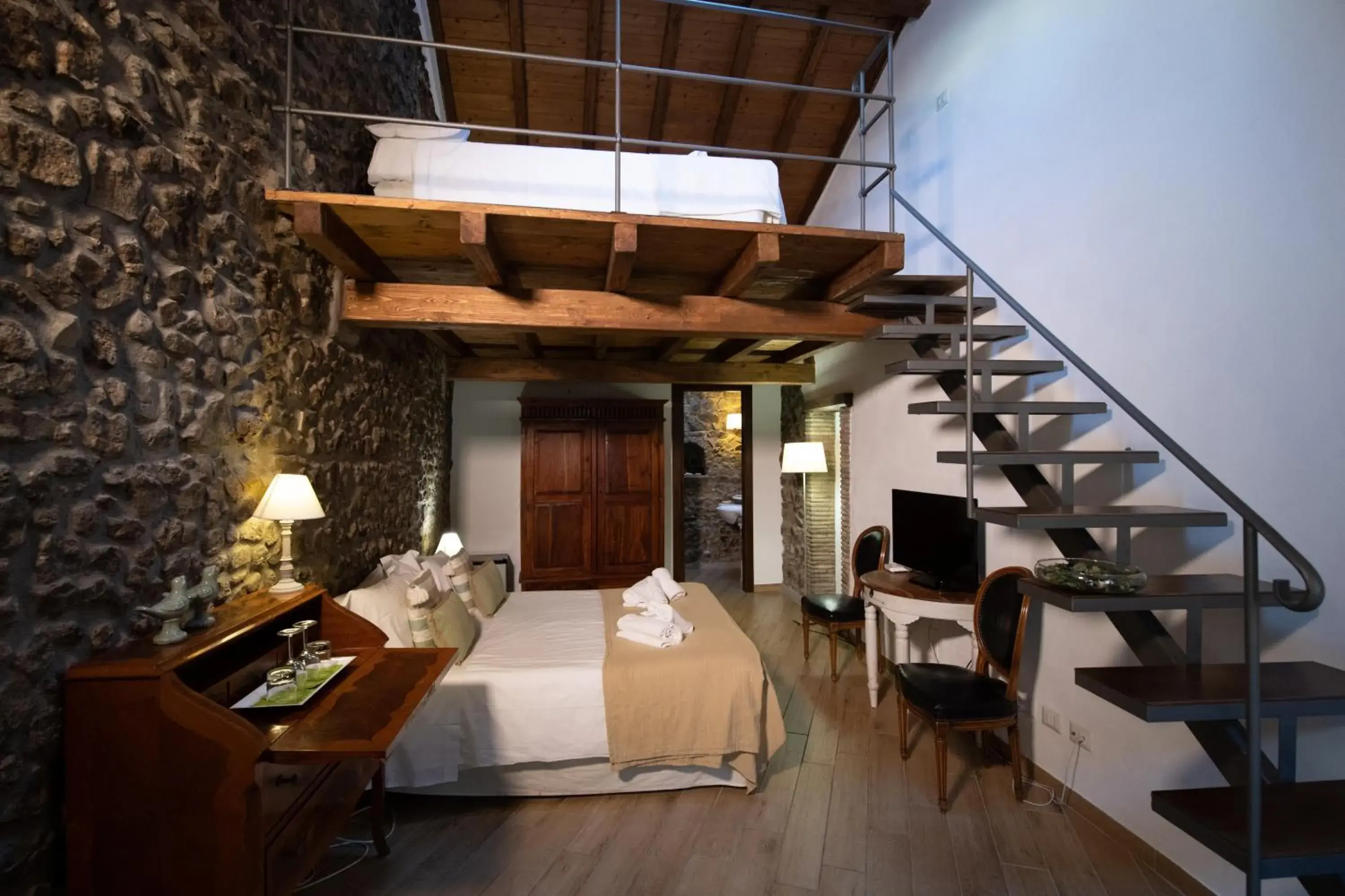 Superior Room in Hotel Borgo Vistalago Superior Room in Hotel Borgo Vistalago