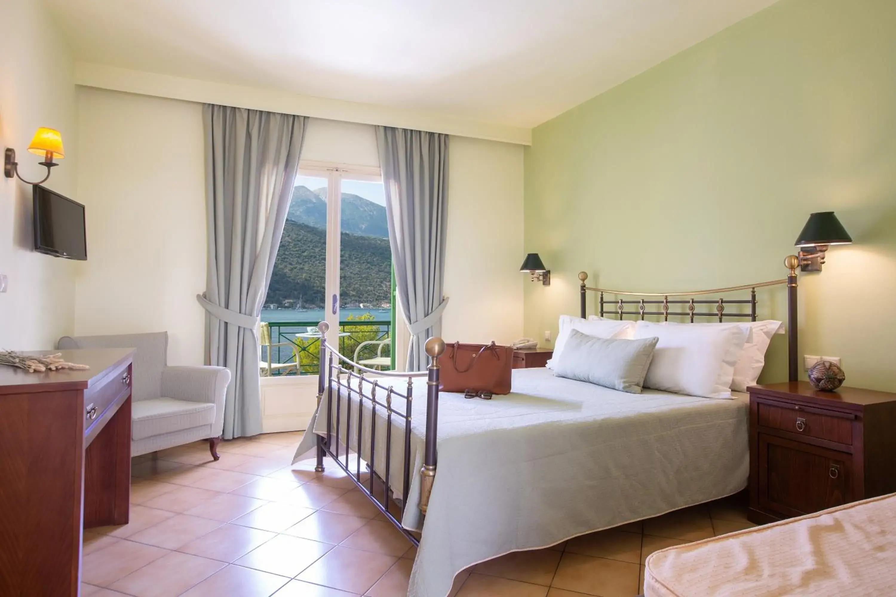 Classic Triple Room with Sea View in Cleopatra Beach Classic Triple Room with Sea View in Cleopatra Beach