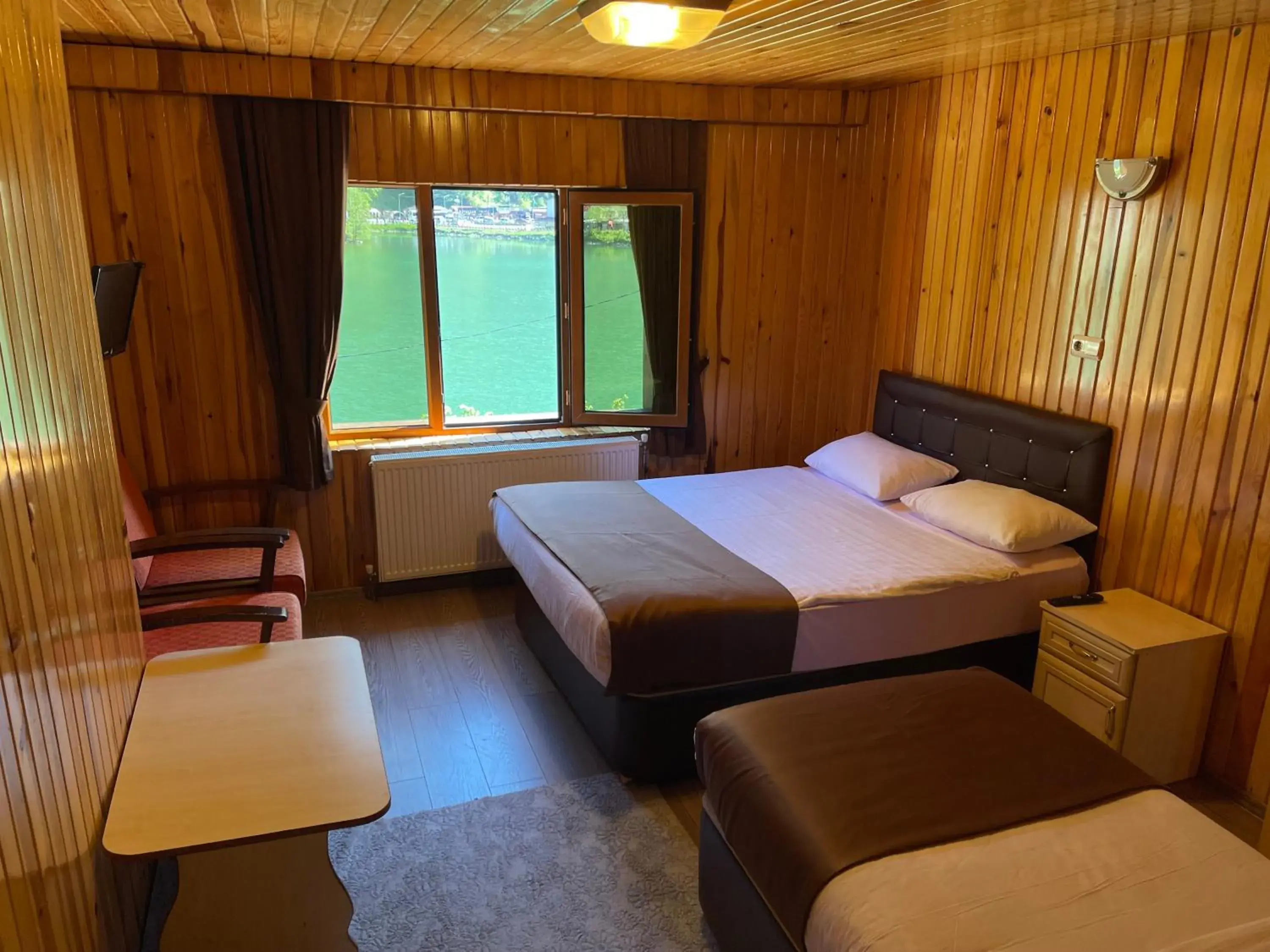 Deluxe Lake View in Ozkan Otel Deluxe Lake View in Ozkan Otel